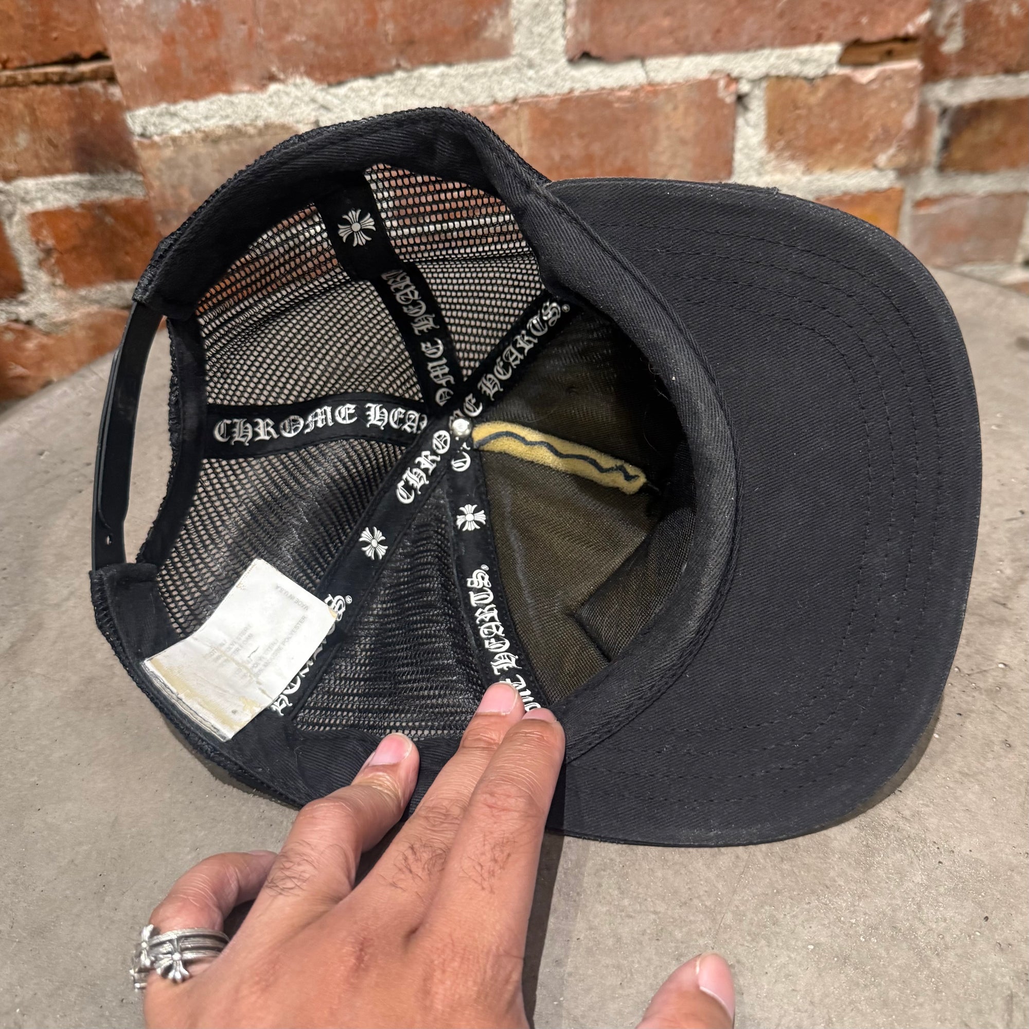 CHROME HEARTS VINTAGE HOLLYWOOD TRUCKER HAT ‘BLACK’