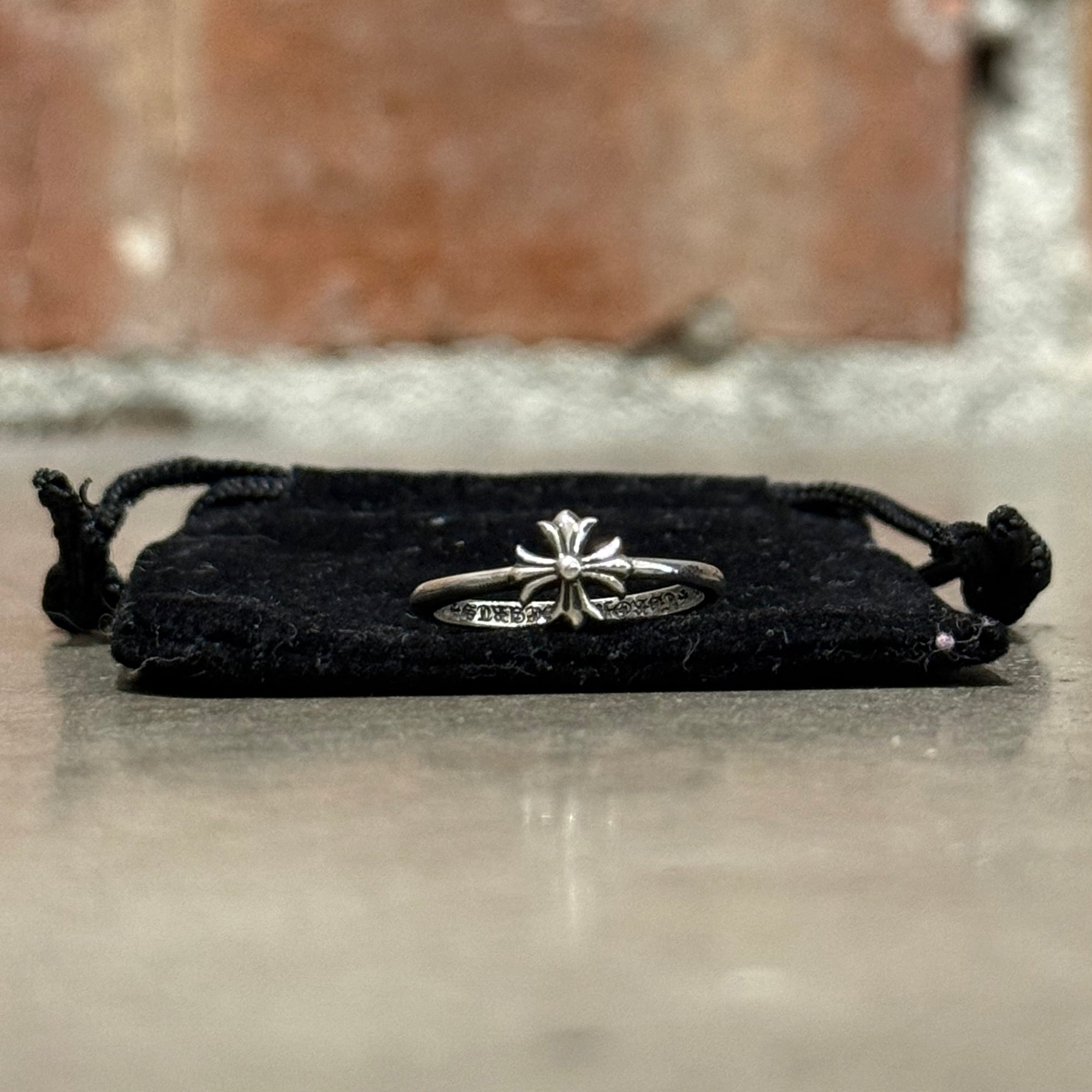 CHROME HEARTS PLUS CROSS BUBBLEGUM RING ‘SILVER’