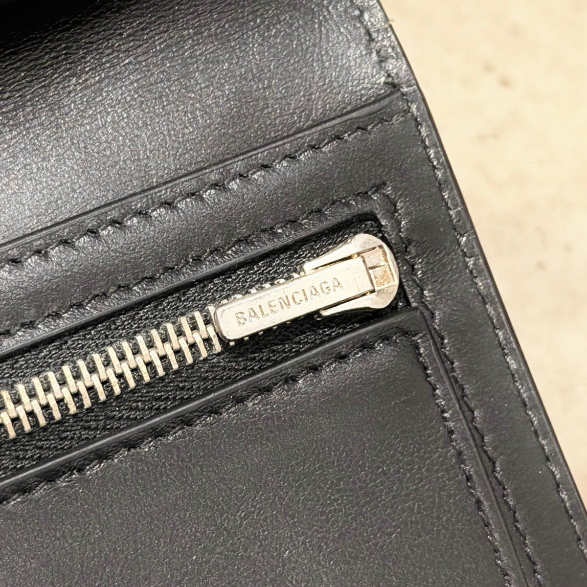 BALENCIAGA SS24 PASSPORT WALLET ‘MULTI’