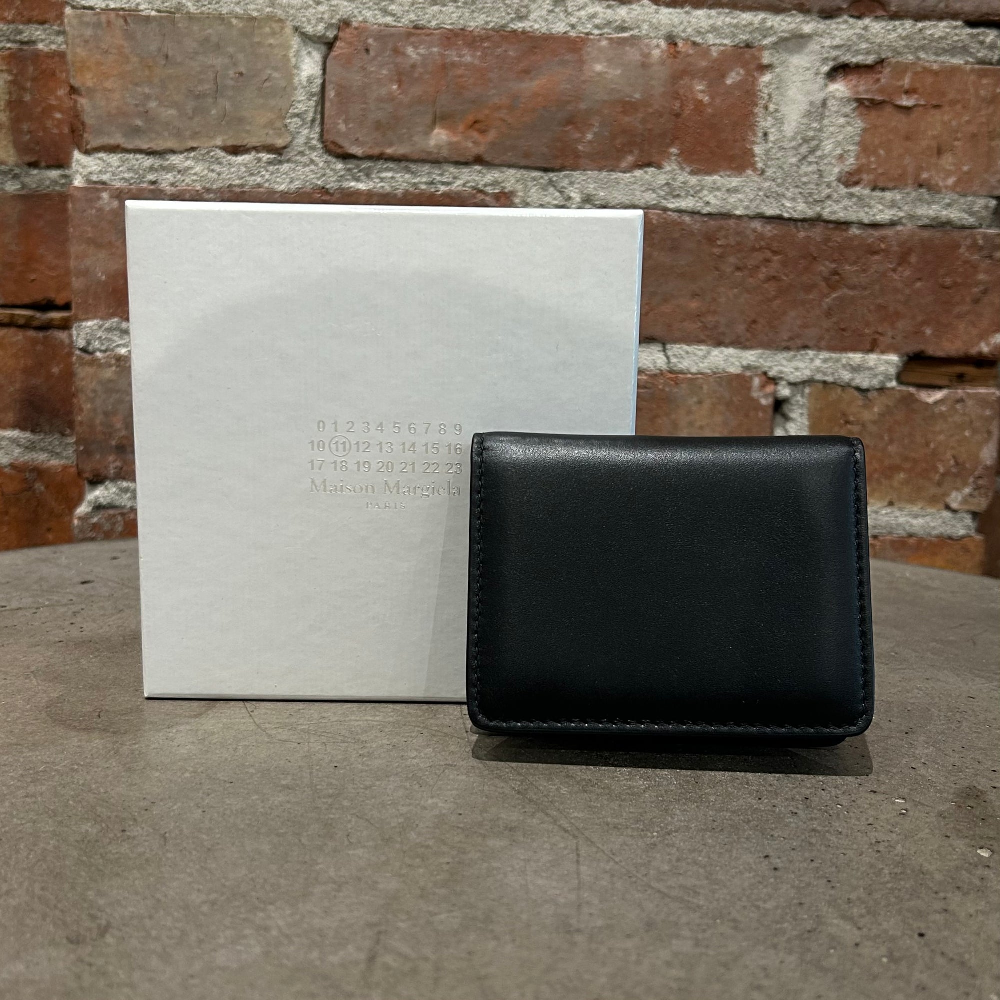 MAISON MARGIELA FOUR STITCH CARD HOLDER KEYCHAIN WALLET ‘BLACK’
