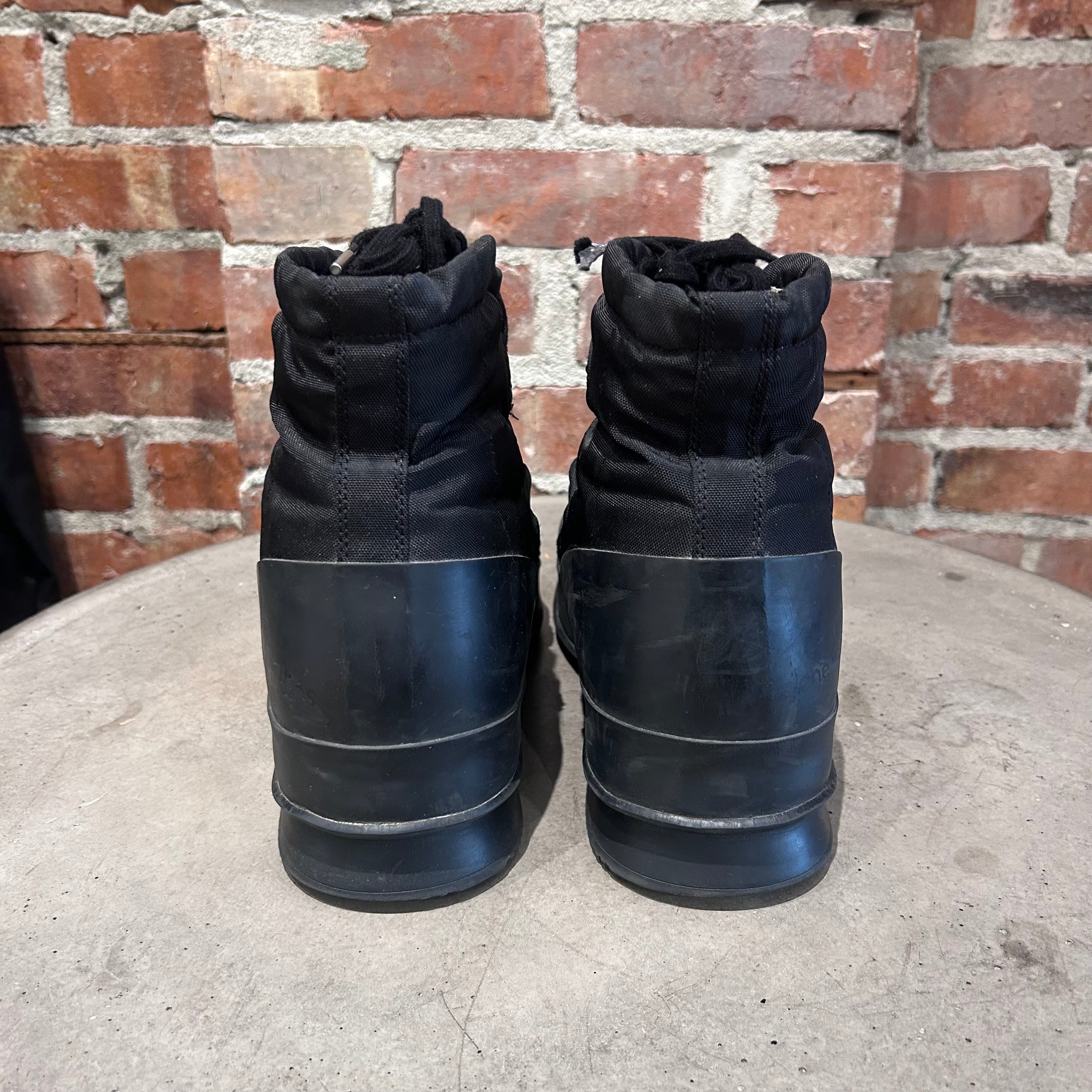 ACNE STUDIOS SNOW BOOTS 'BLACK' – Sadō Room