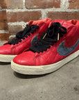 SUPREME X NIKE SB 2006 QUILTED BLAZERS ‘RED’