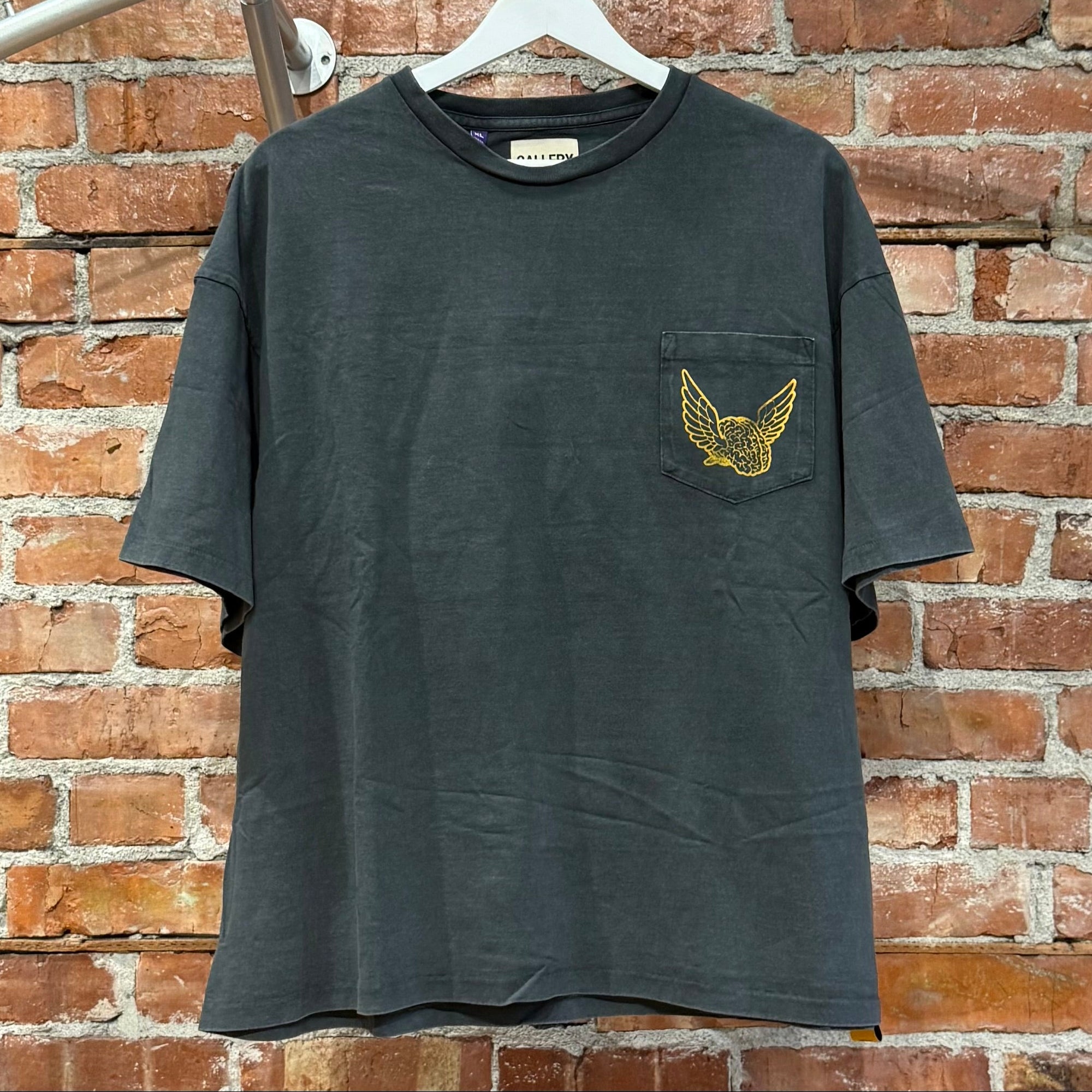 GALLERY DEPT. FLYING BRAIN POCKET TEE ‘SLATE’