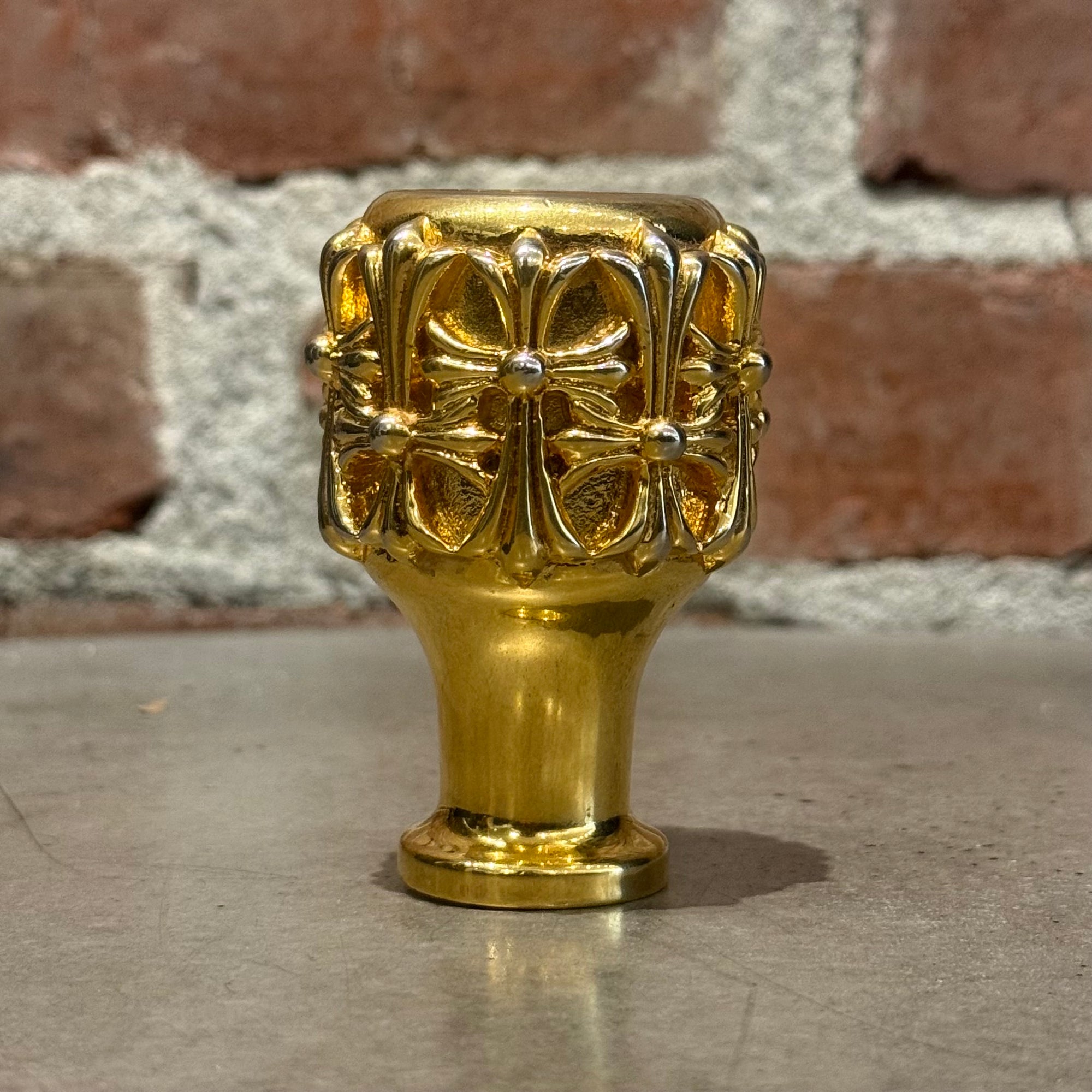 RENNSTALL CEMETERY SHIFT KNOB ‘GOLD’