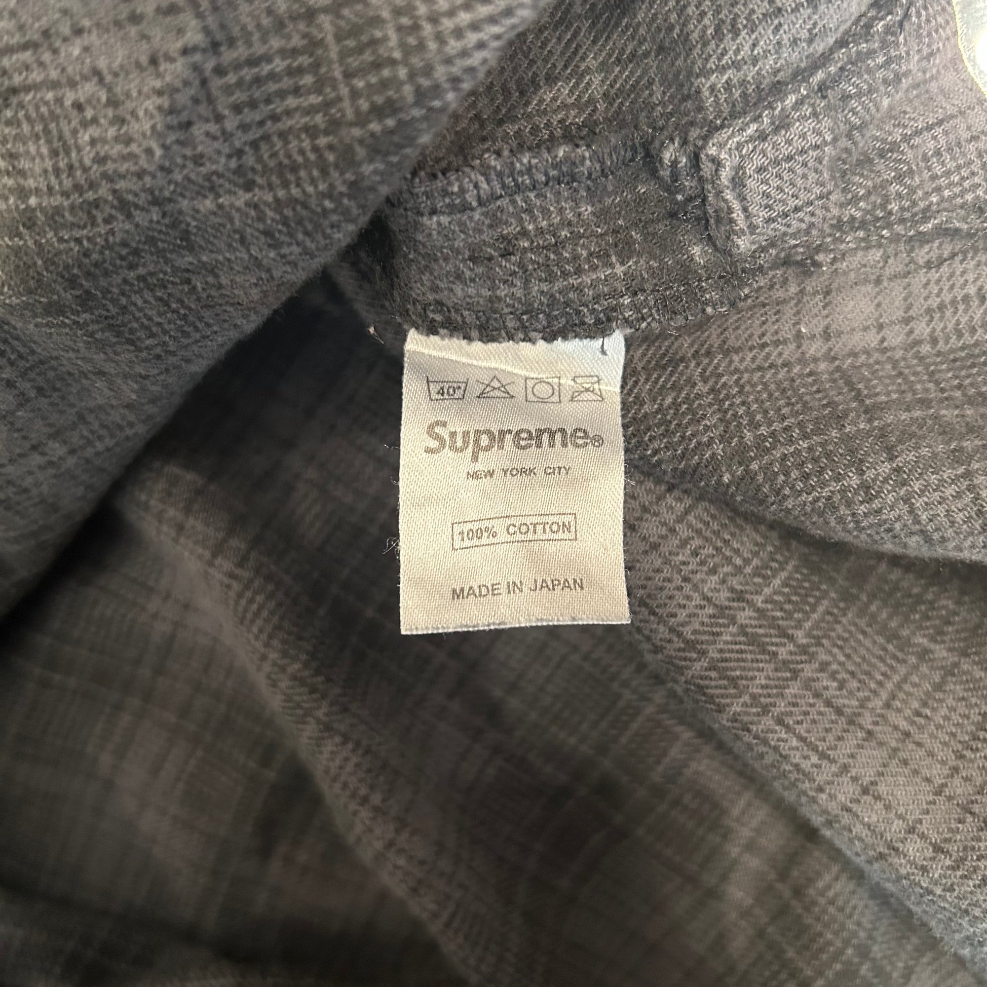 SUPREME FW22 SHADOW PLAID FLANNEL ‘BLACK’