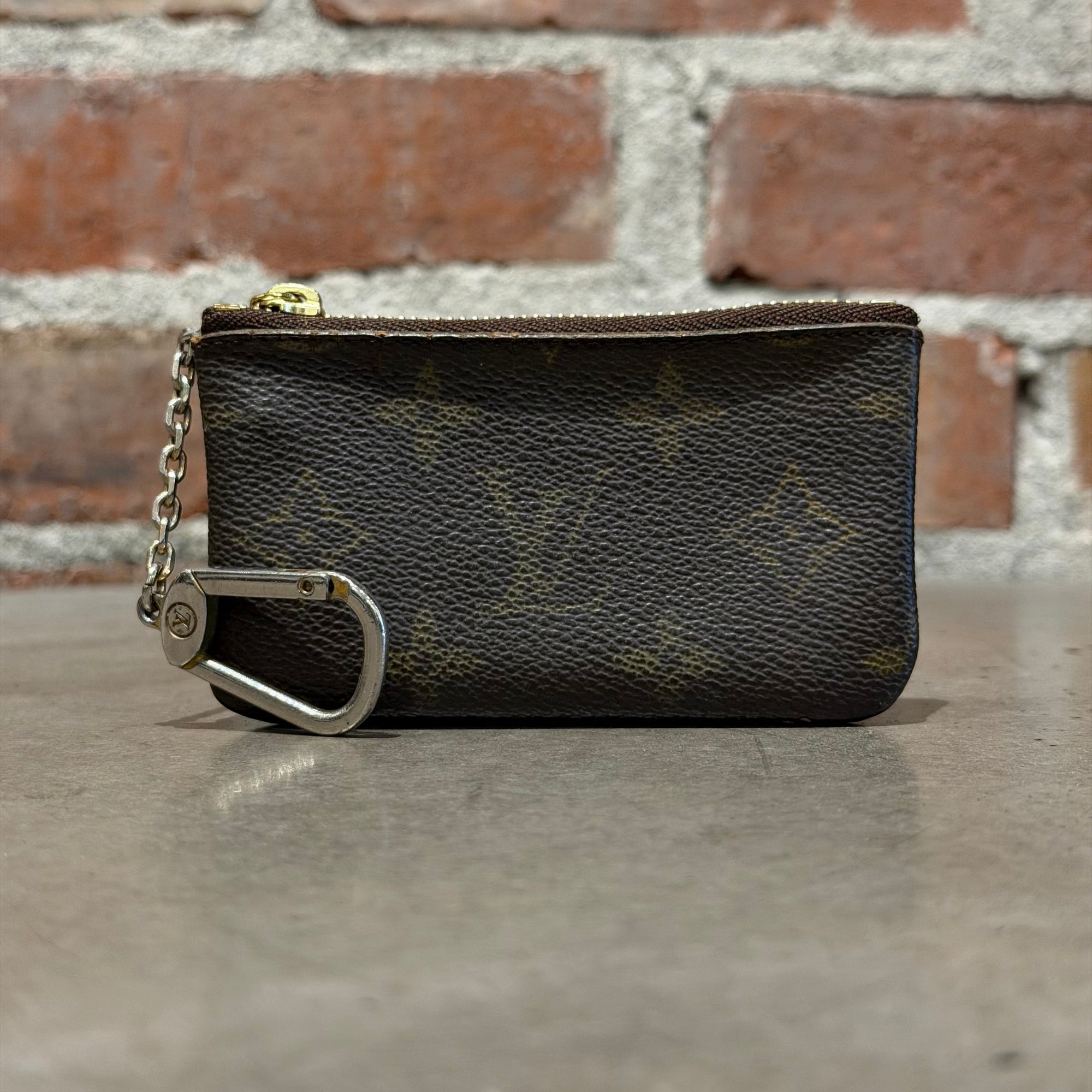 LOUIS VUITTON MONOGRAM CHAIN CARRY POUCH ‘BROWN’
