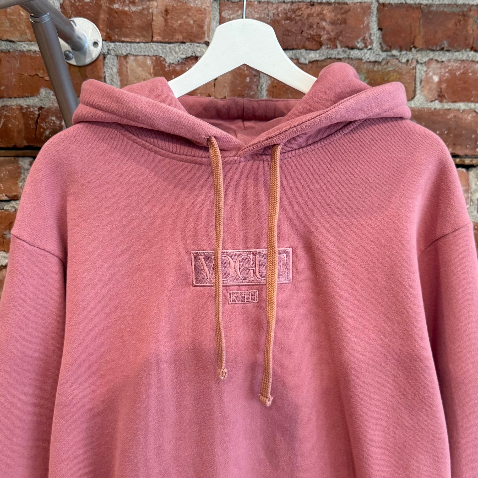 KITH X VOGUE BOX LOGO HOODIE ’SALMON’