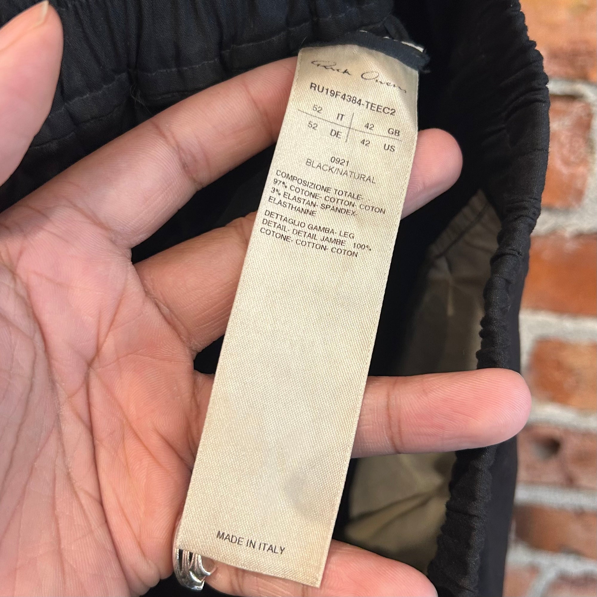 RICK OWENS FW19 LARRY POD SHORTS ‘BLACK’