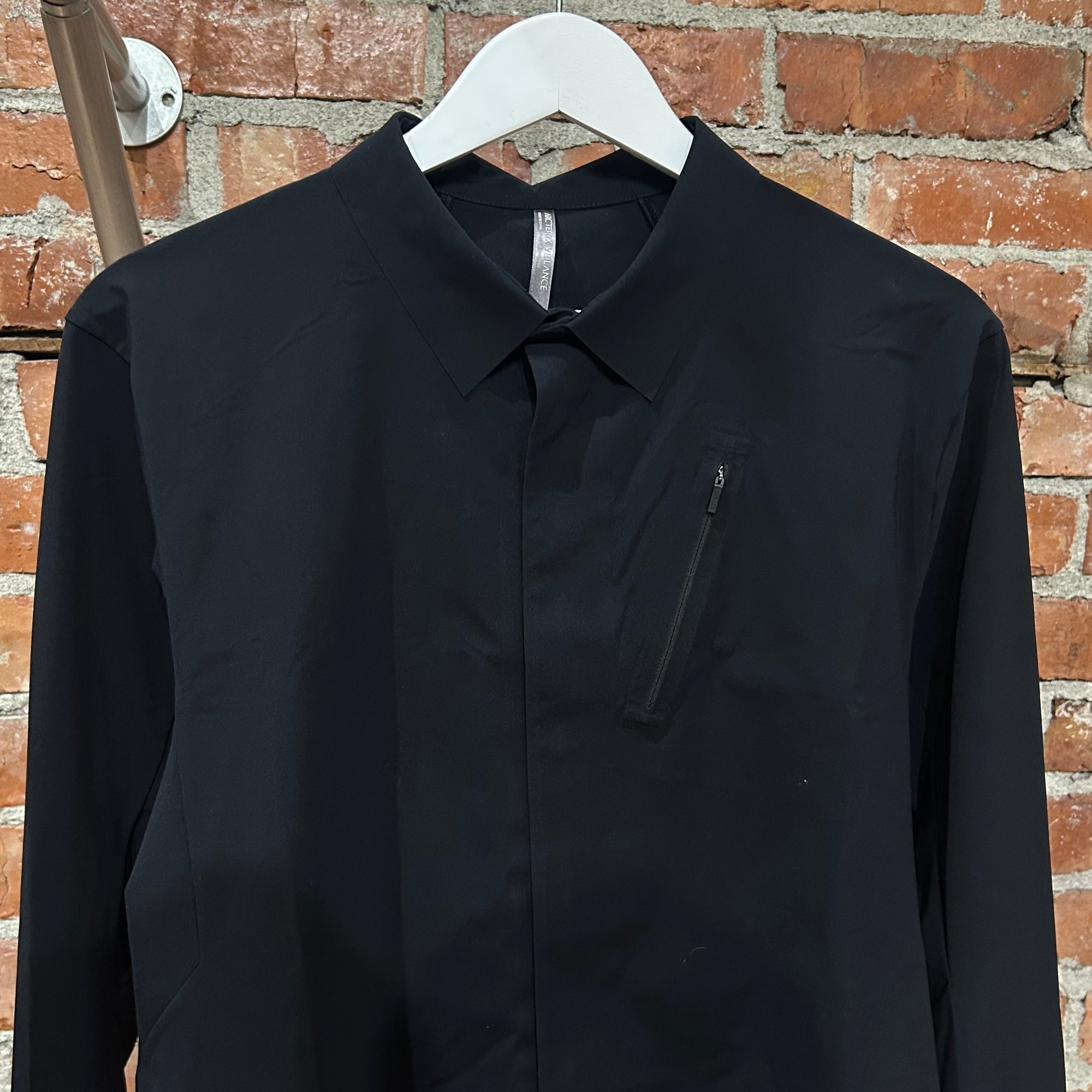 ARC’TERYX VEILANCE REFINED SHIRT ‘BLACK’