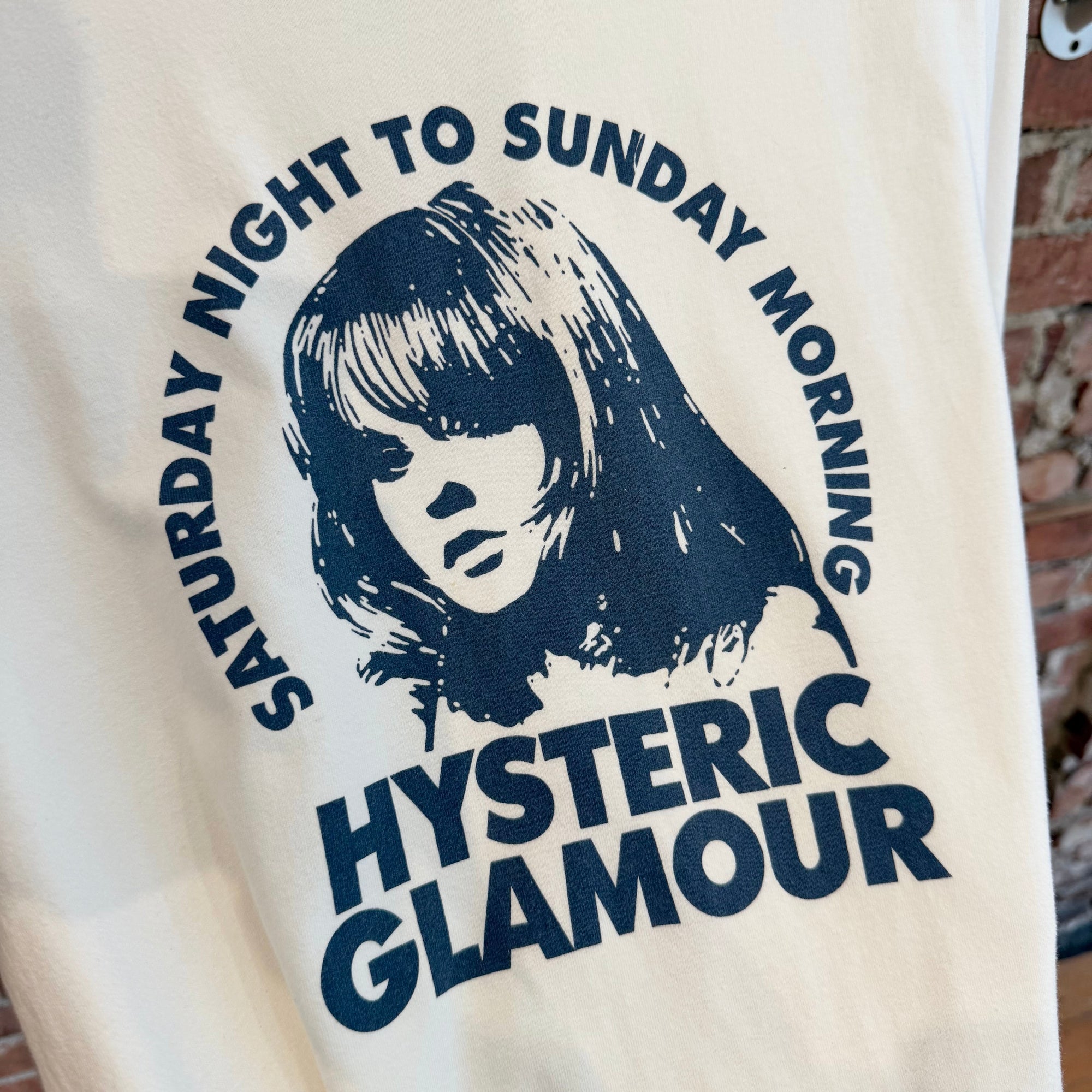 HYSTERIC GLAMOUR SATURDAY NIGHT TO SUNDAY MORNING TEE ‘WHITE’