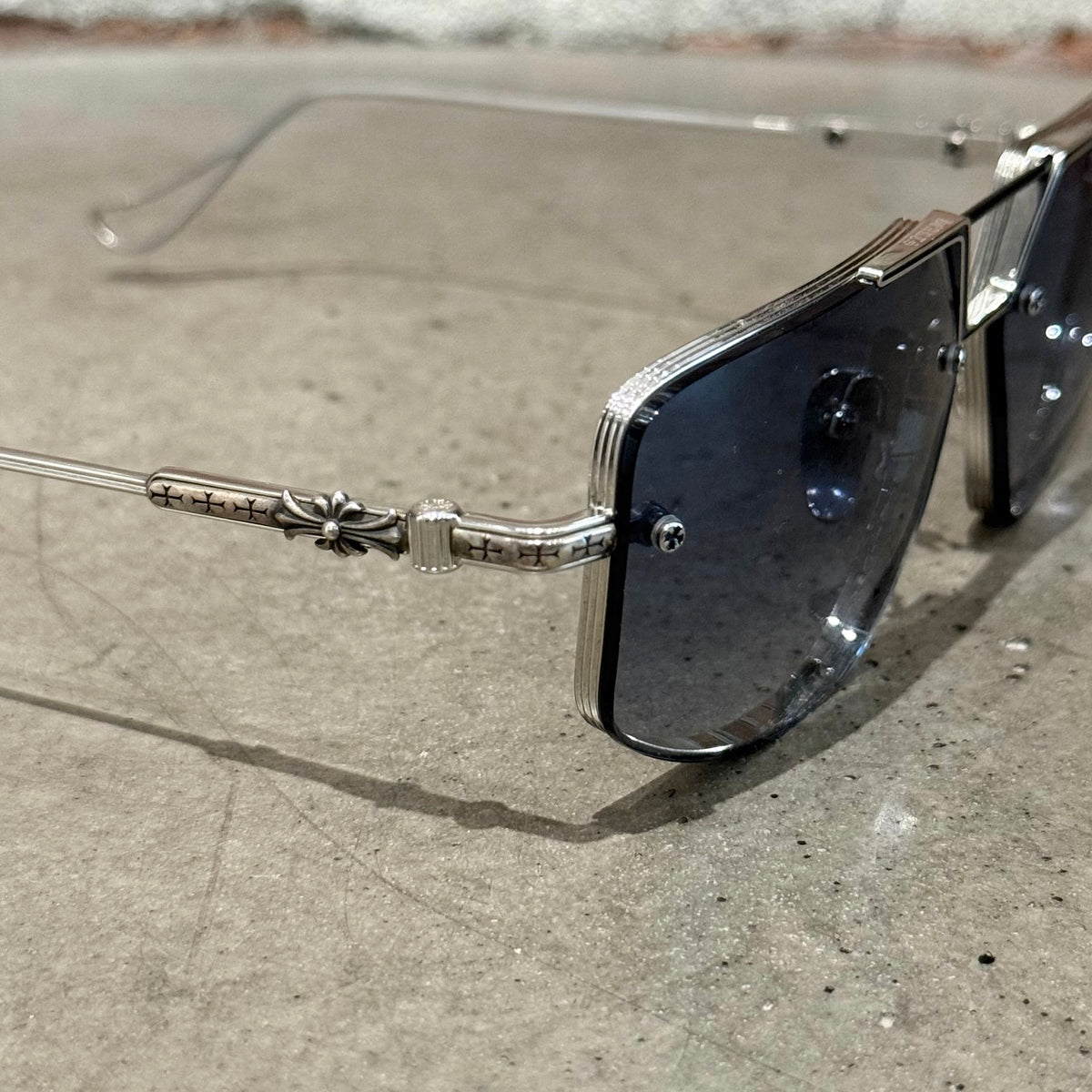CHROME HEARTS LOVE ROD AVIATOR SUNGLASSES 'SILVER'