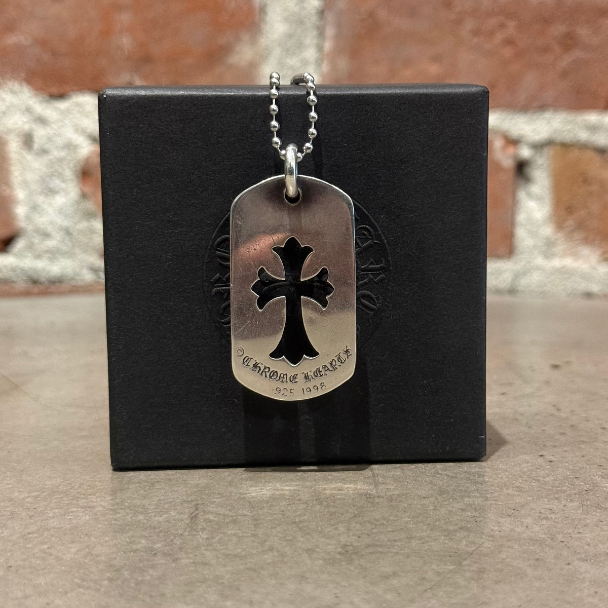 CHROME HEARTS CROSS CUT-OUT DOG TAG NECKLACE ‘SILVER’