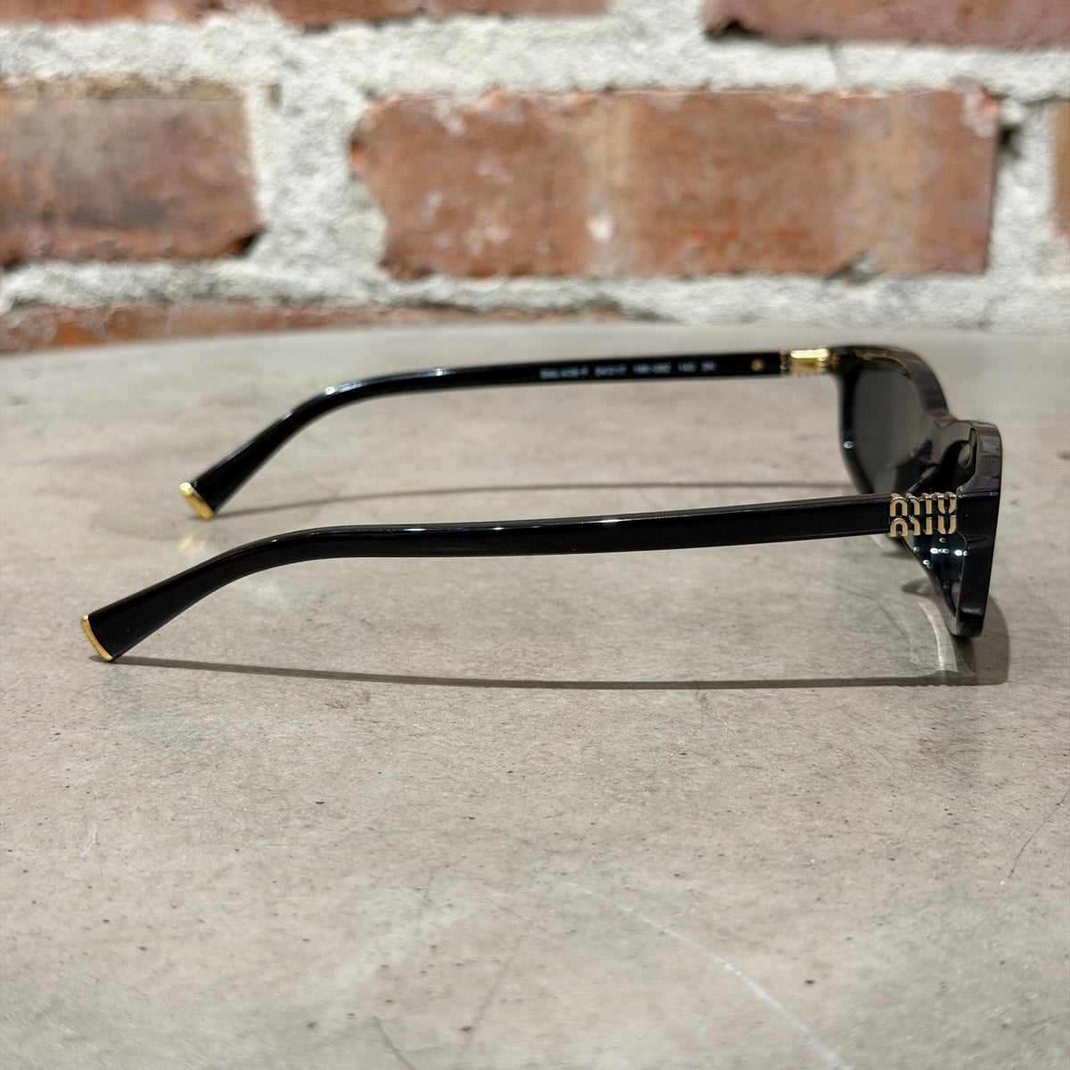 MIU MIU A06S REGARD SUNGLASSES ‘BLACK’