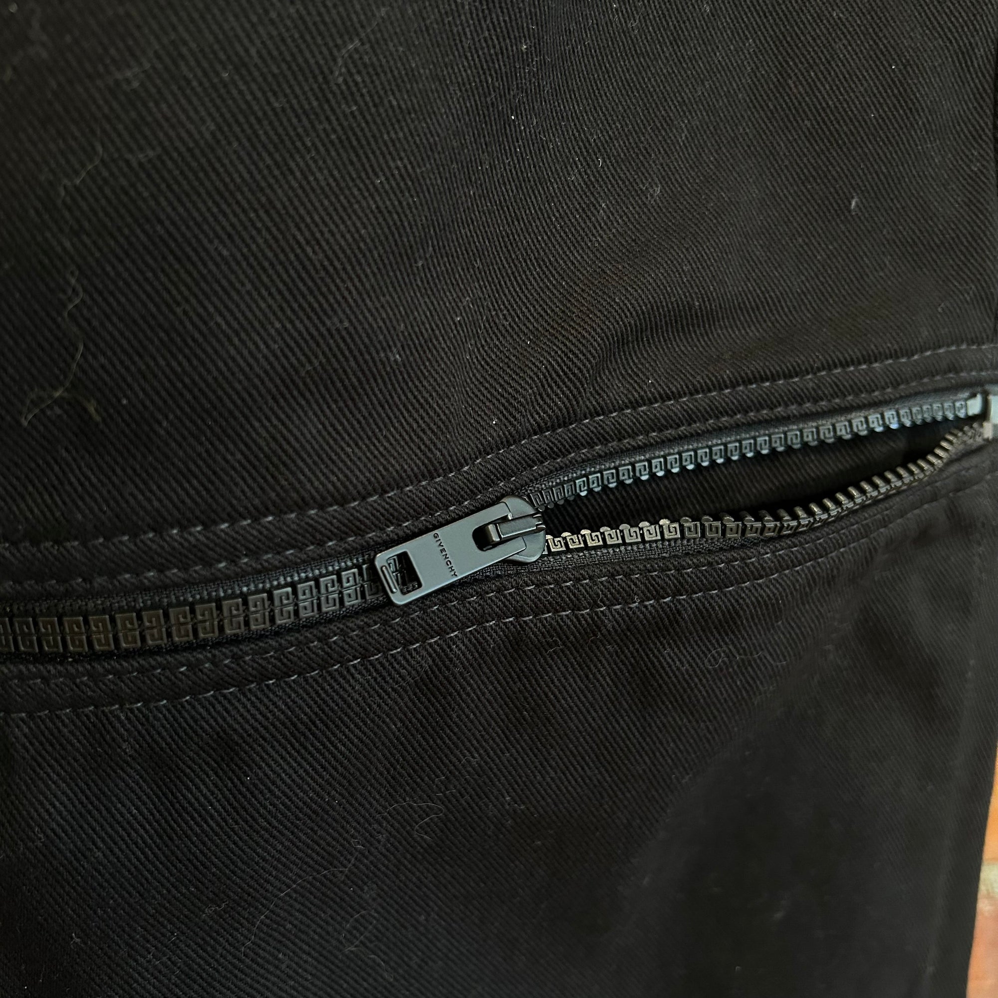 GIVENCHY SS25 CONVERTIBLE DOUBLE KNEE PANTS ‘BLACK’