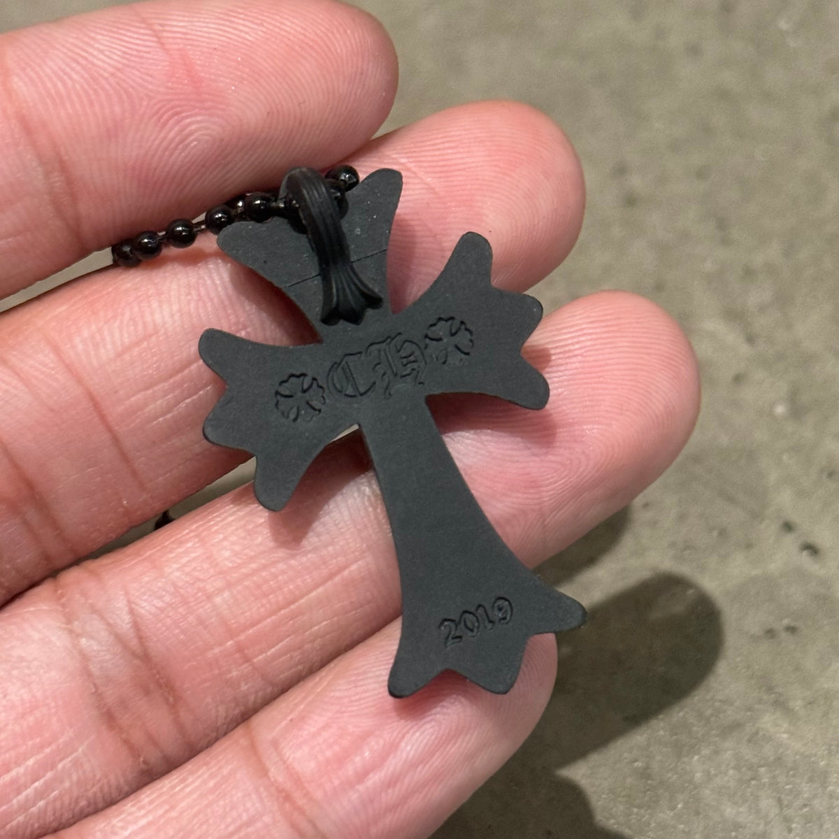 CHROME HEARTS SILICHROME CROSS NECKLACE ‘BLACK’