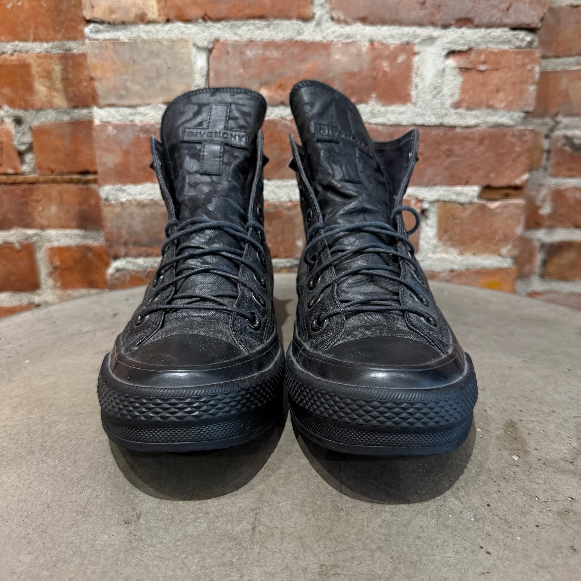 GIVENCHY X CONVERSE RICARDO TISCI STUDDED SNEAKERS ‘BLACK’