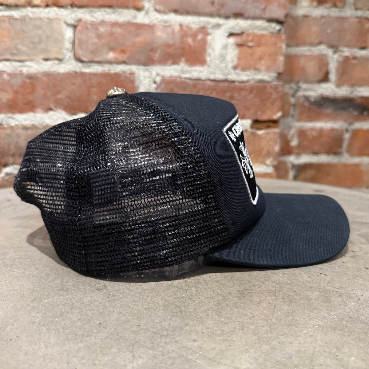 CHROME HEARTS ST. BARTHS TRUCKER HAT ‘BLACK’