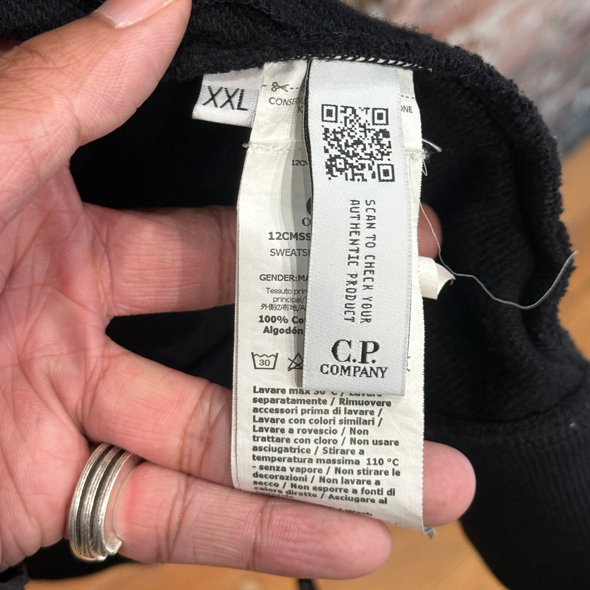 C.P. COMPANY DIAGONAL RAISED FLEECE GOGGLE ZIP HOODIE ‘BLACK’