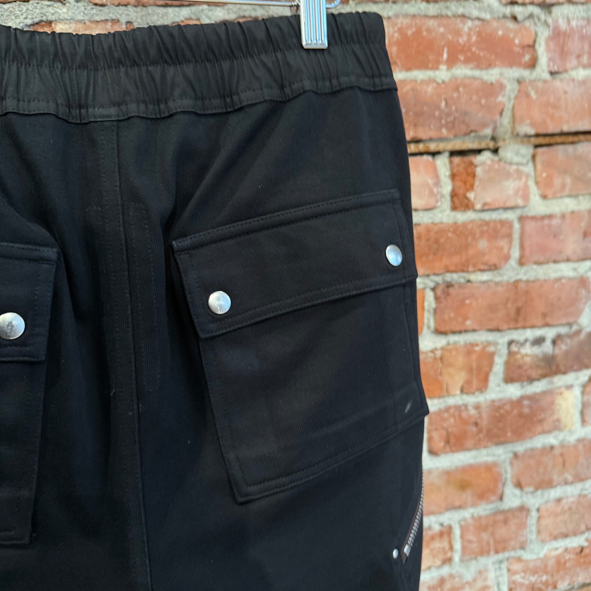 RICK OWENS RIG CARGO SWEATPANTS ‘BLACK’