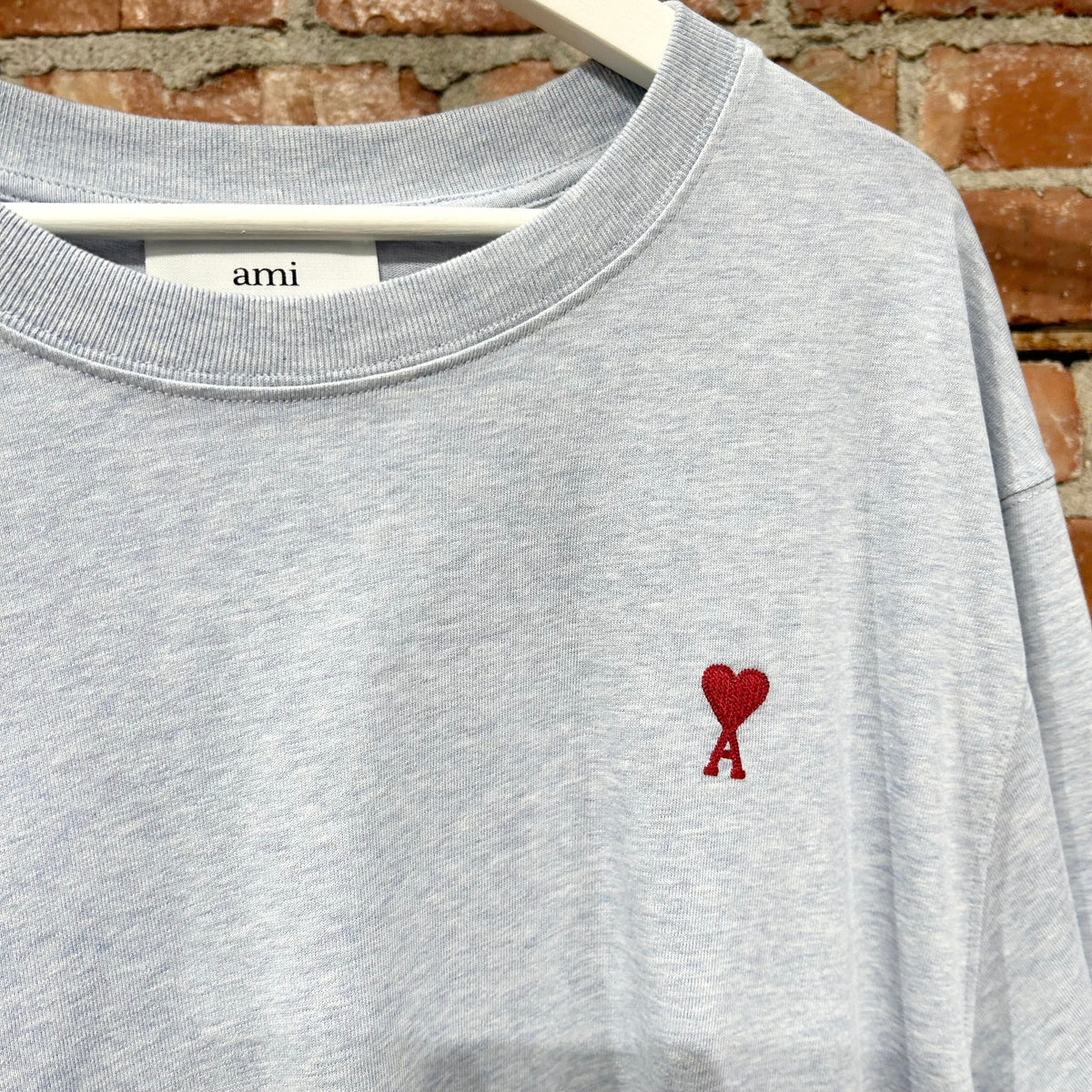 AMI PARIS HEART LOGO HEATHER TEE ‘BLUE’