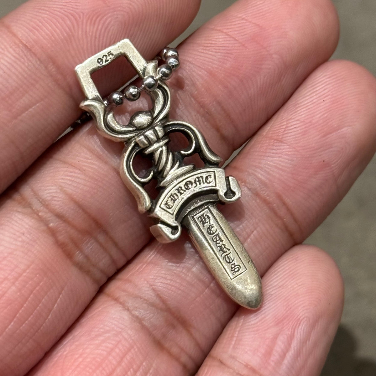 CHROME HEARTS 