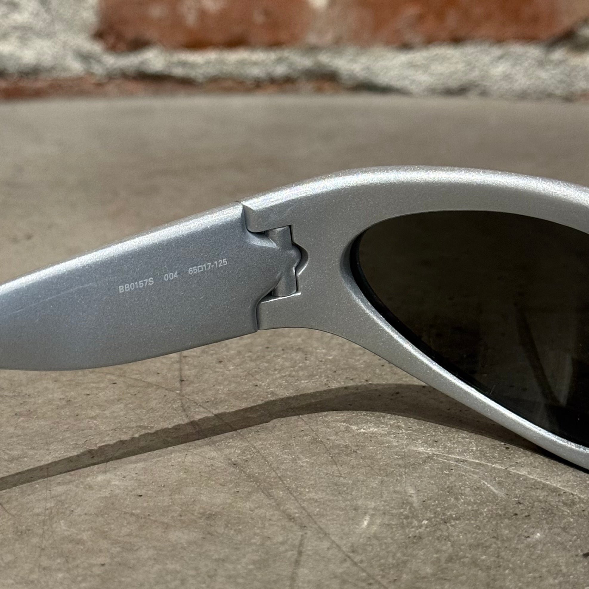 BALENCIAGA SWIFT OVAL SUNGLASSES ‘SILVER’