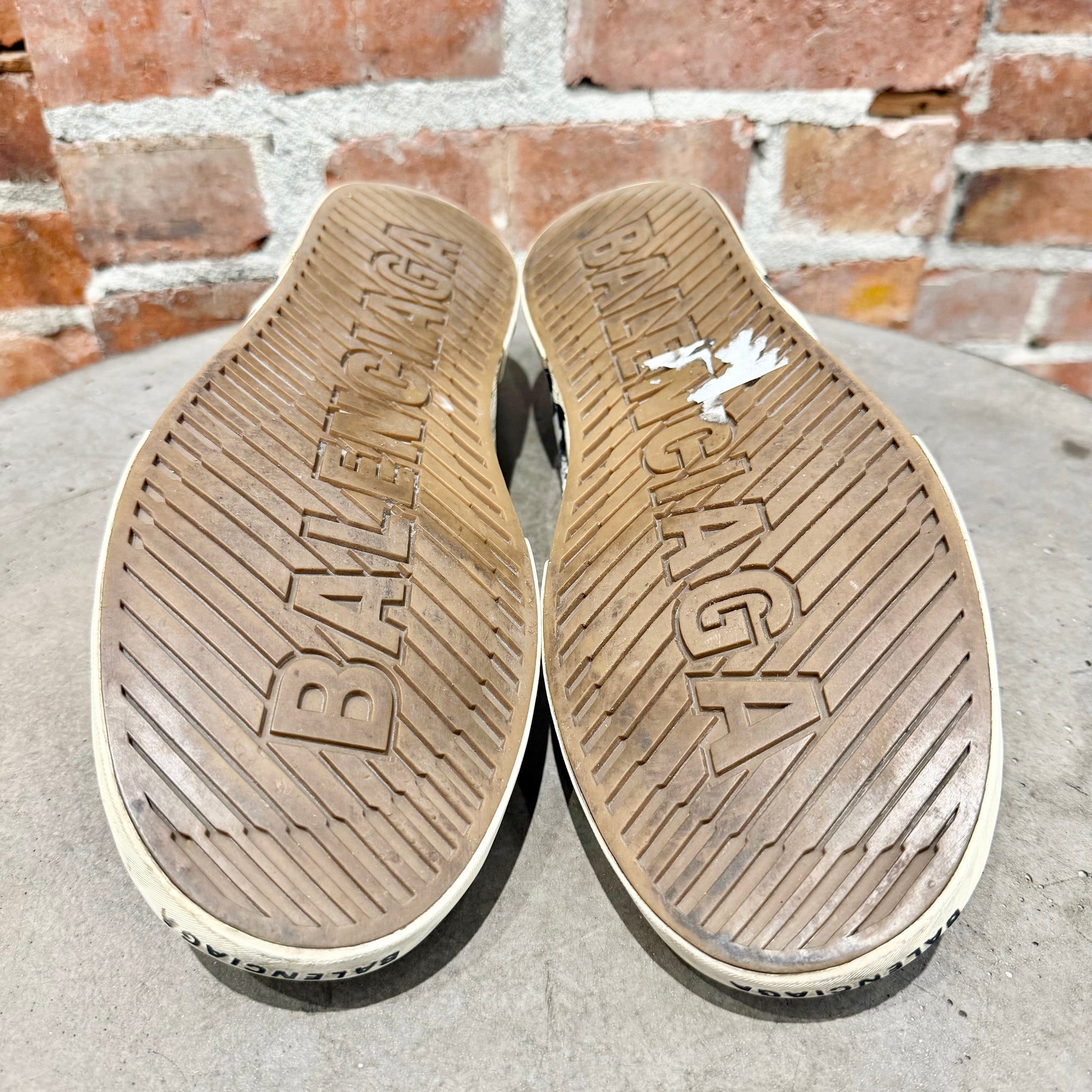 BALENCIAGA PARIS GRAFFITI SLIP ON SNEAKERS ‘WHITE’