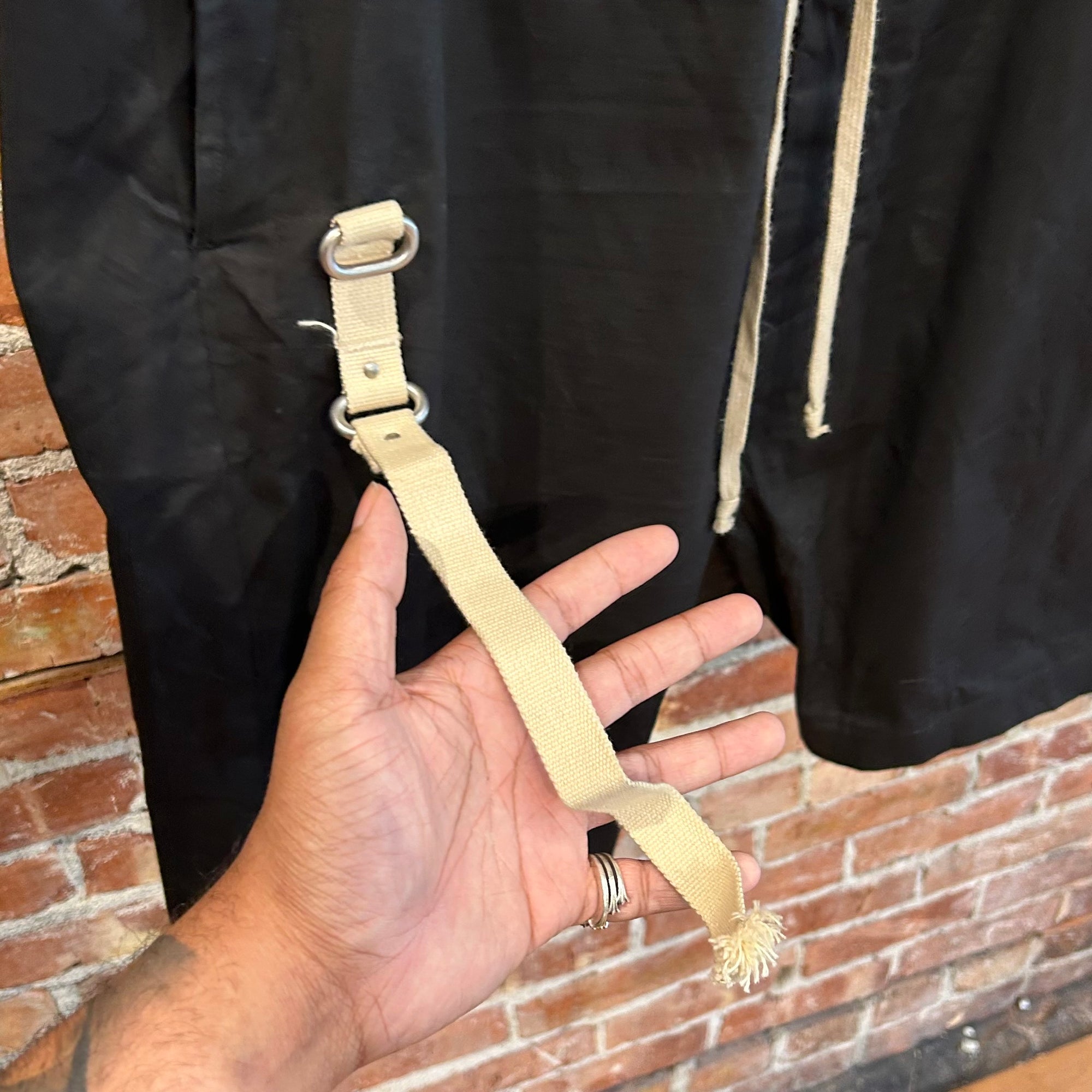 RICK OWENS FW19 LARRY POD SHORTS ‘BLACK’