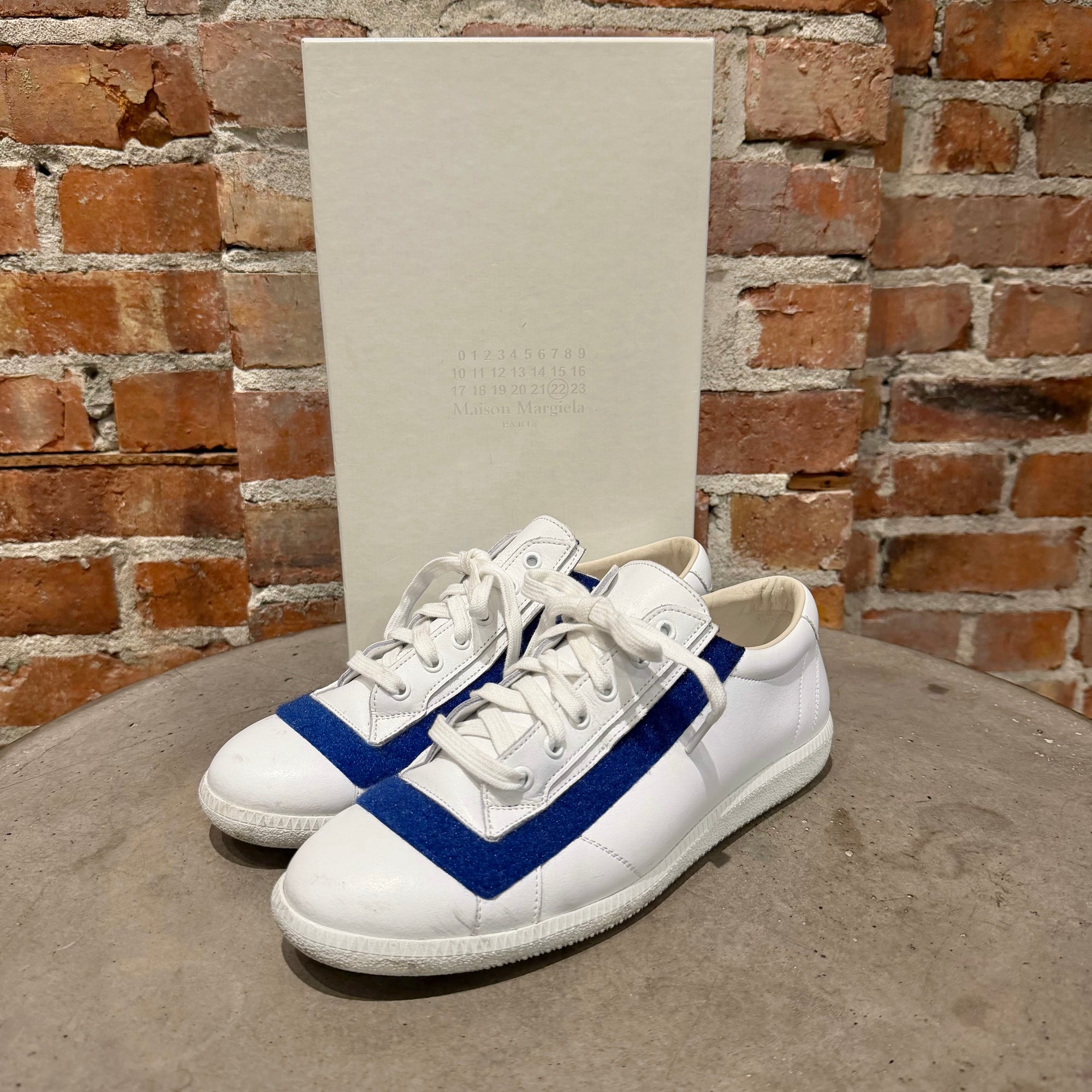 MAISON MARGIELA VELCRO REPLICA GAT SNEAKERS ‘WHITE/BLUE’