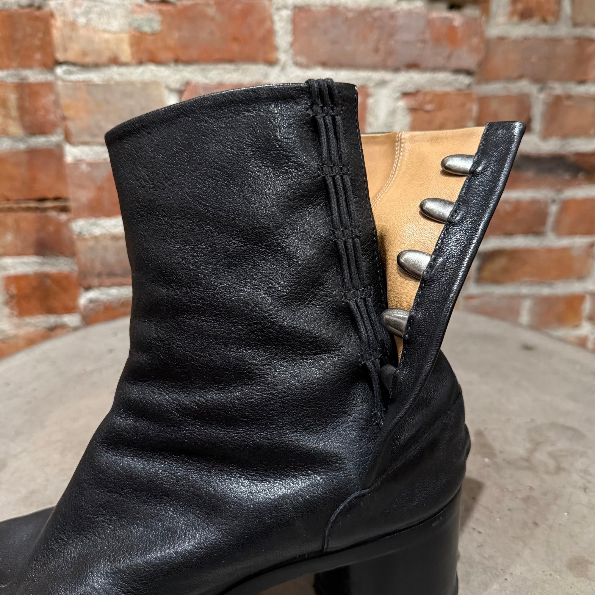 MAISON MARGIELA HEELED TABI BOOTS ‘BLACK’