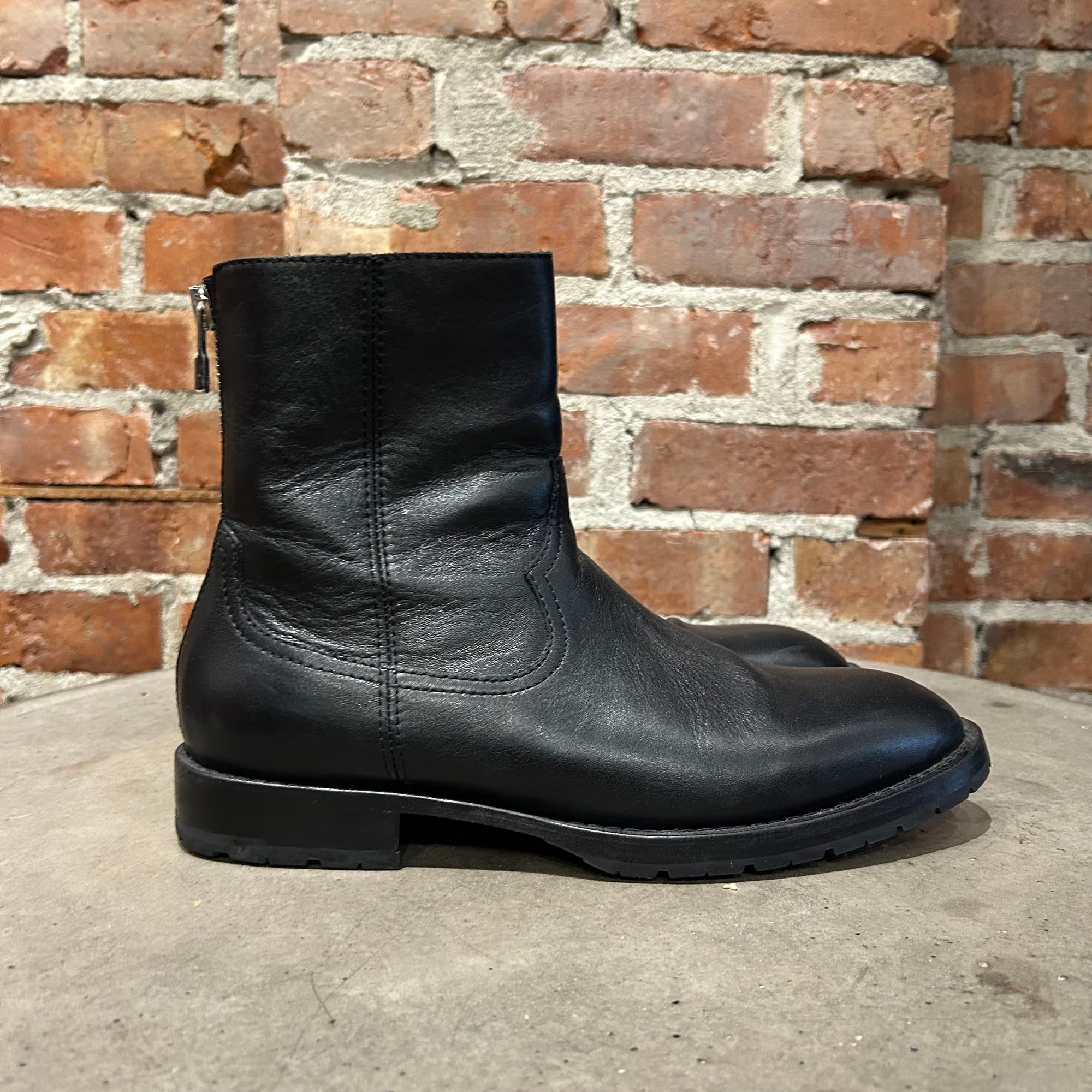 AMIRI BACKZIP ANKLE BOOTS ‘BLACK’