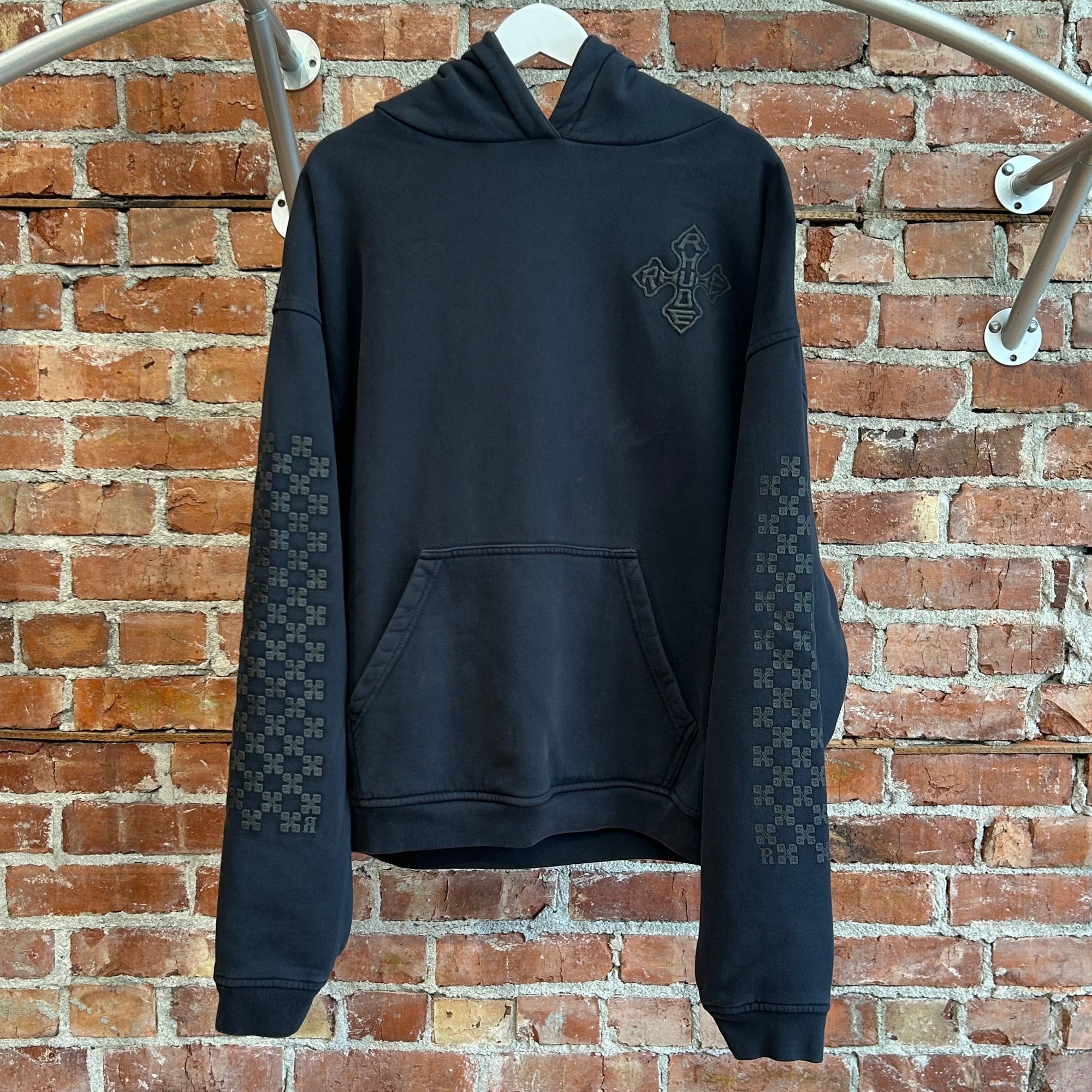 RHUDE CROSS MONOGRAM PULLOVER HOODIE ‘BLACK’