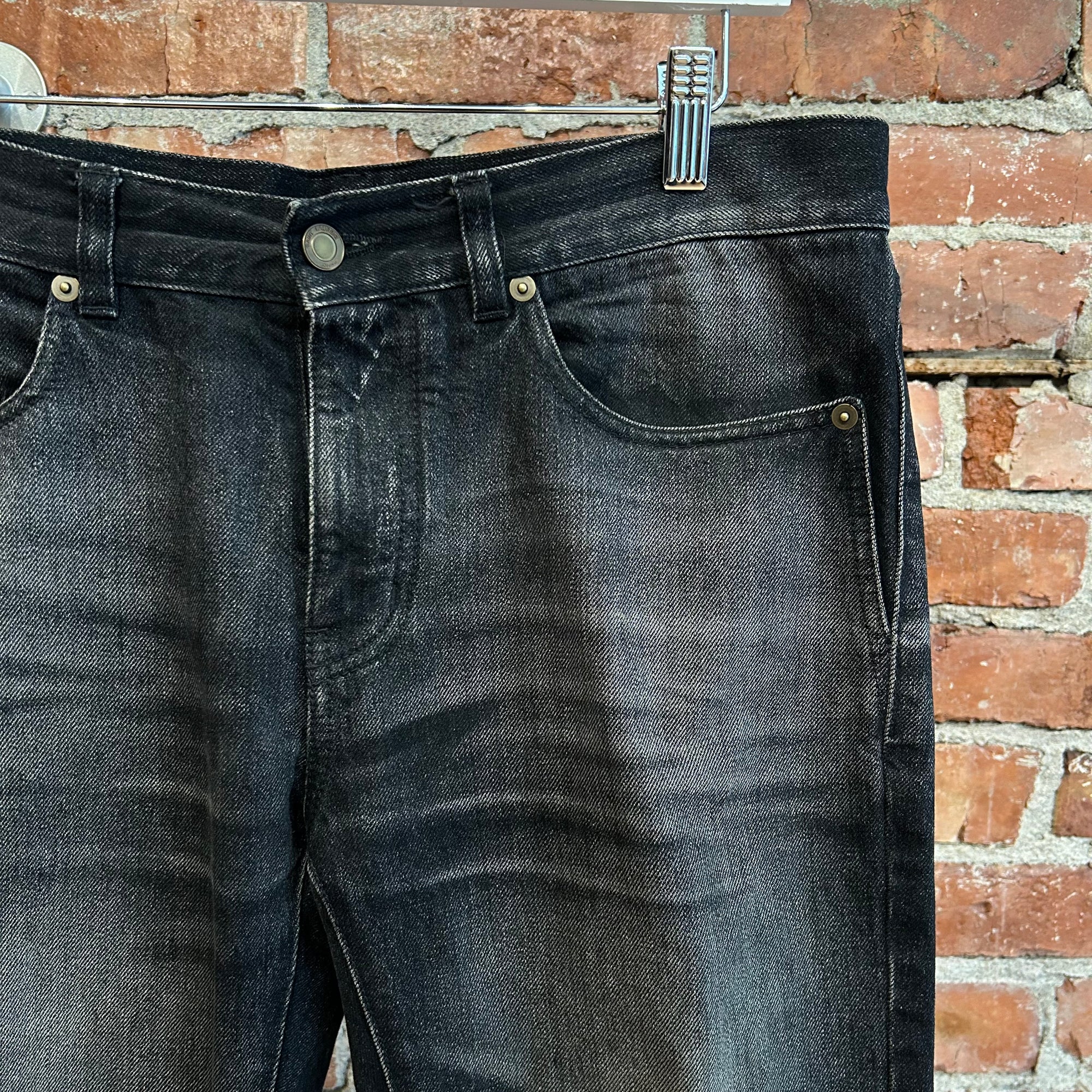 SAINT LAURENT AW16 UNIVERSITÉ PATCH D02 DENIM ‘VNTG BLACK’