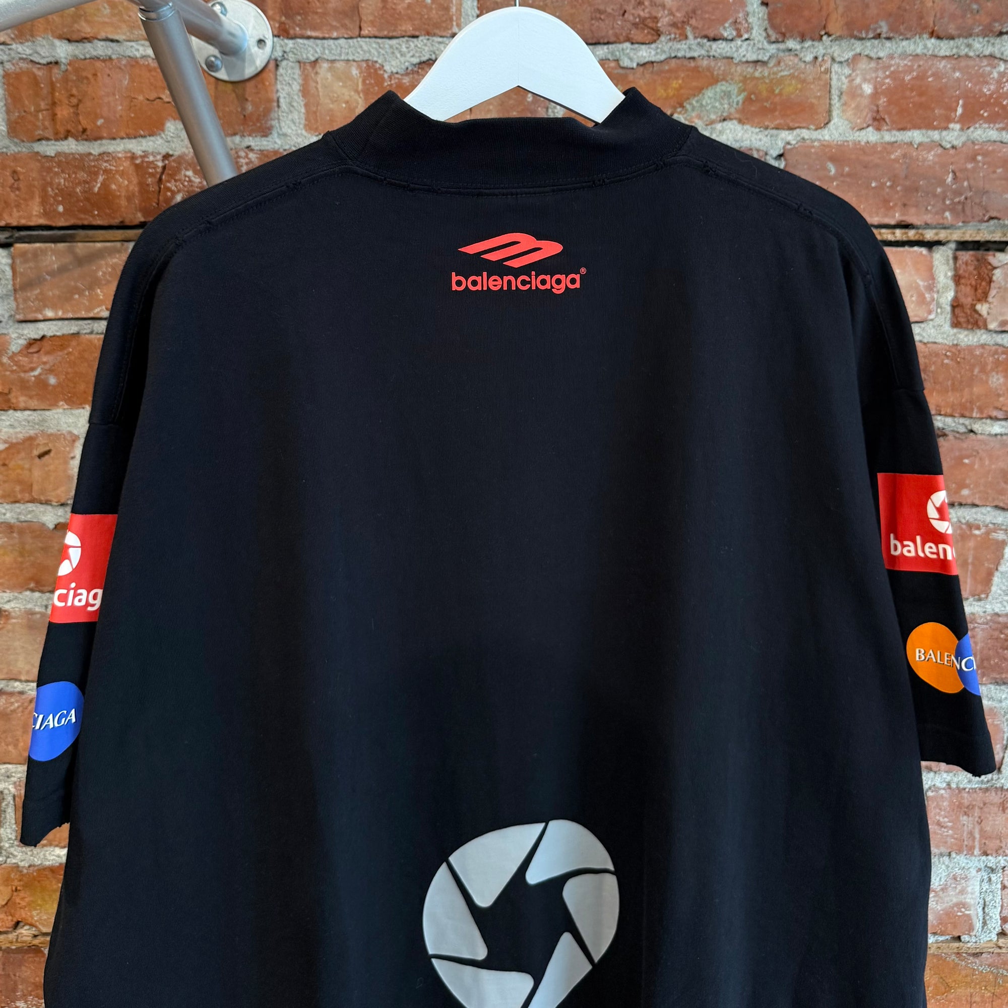 BALENCIAGA FW23 SAMPLE 3B TOP LEAGUE RACING LOGO TEE ‘BLACK’