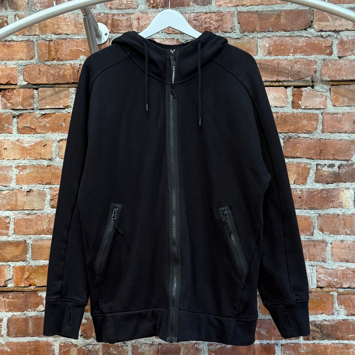 C.P. COMPANY DIAGONAL RAISED FLEECE GOGGLE ZIP HOODIE ‘BLACK’