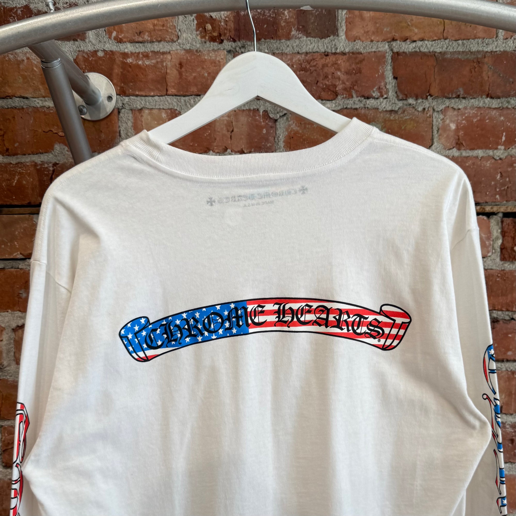 CHROME HEARTS AMERICAN FLAG LONGSLEEVE ’WHITE’
