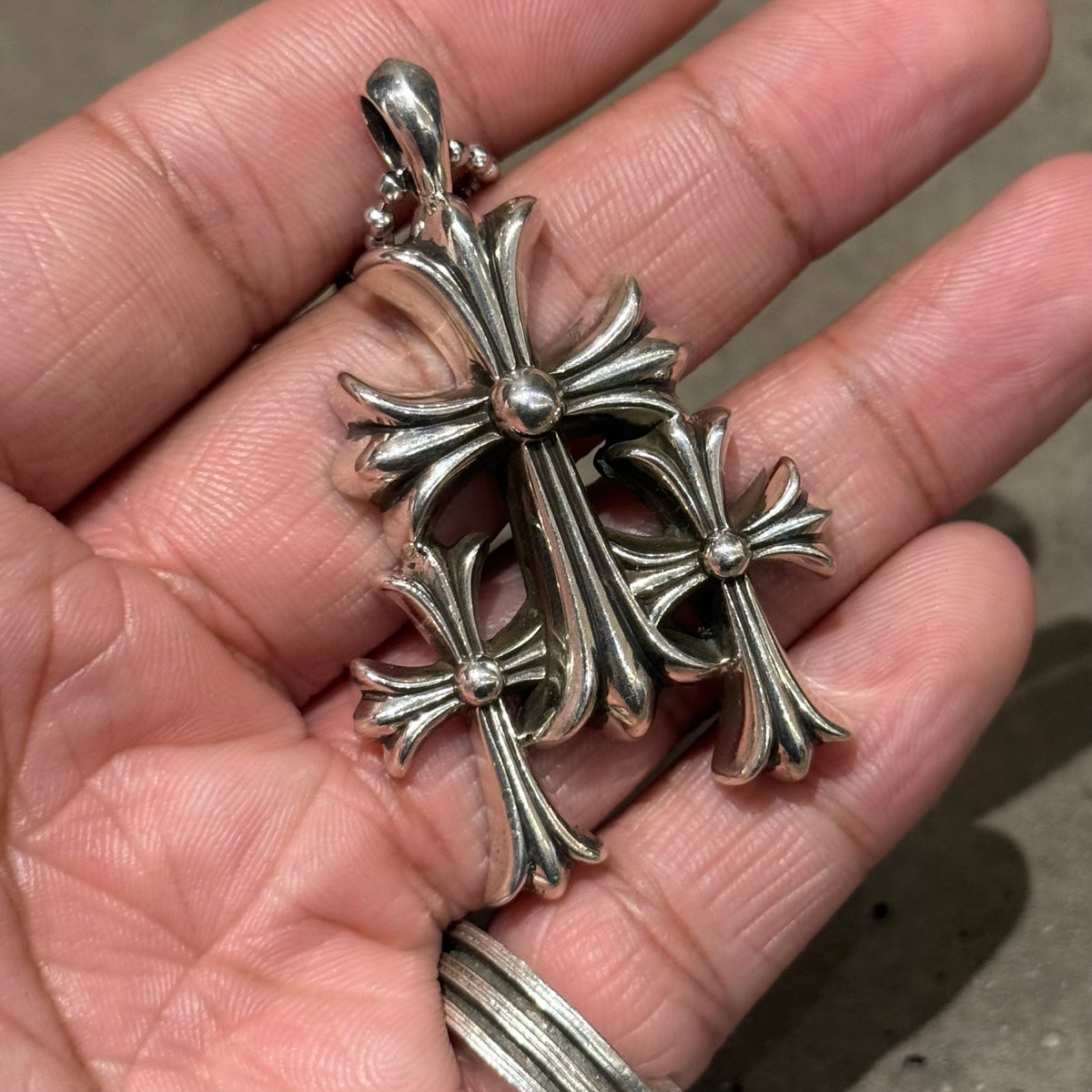 CHROME HEARTS SMALL TRIPLE CROSS NECKLACE ‘SILVER’