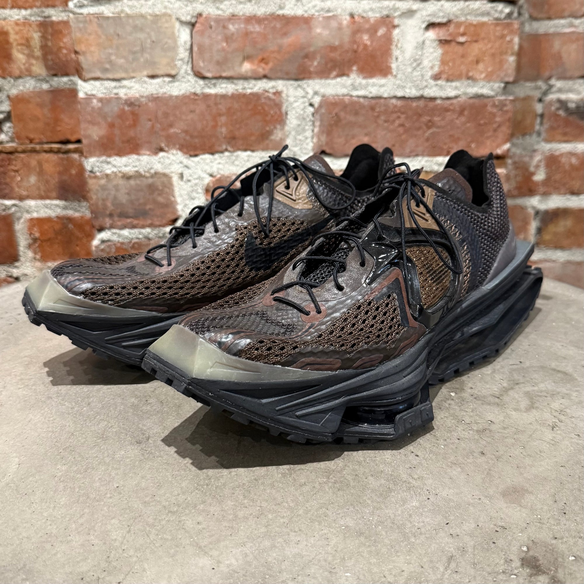 MMW X NIKE ZOOM 004 SNEAKERS ‘BROWN’