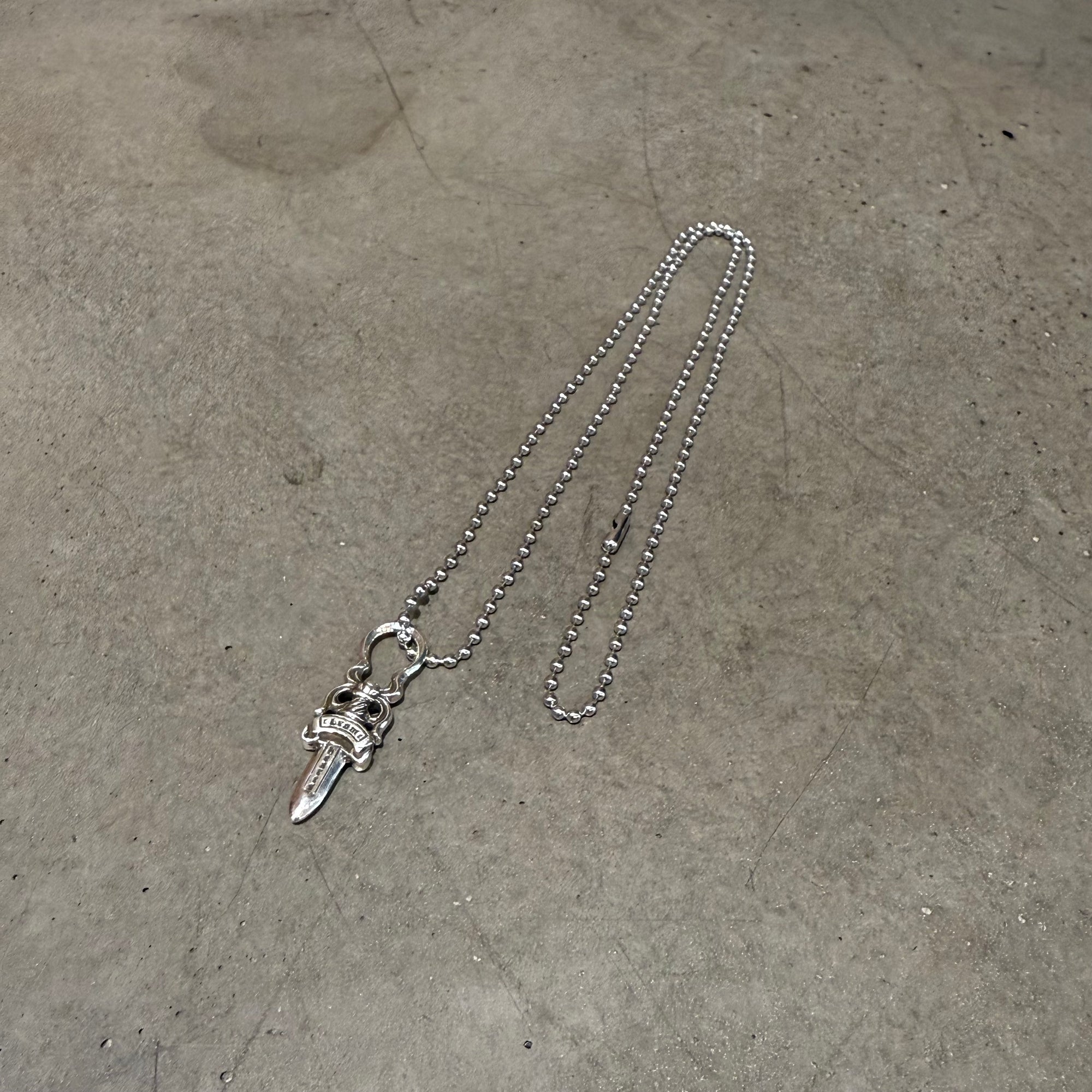 CHROME HEARTS LOOP DAGGER NECKLACE 'SILVER'