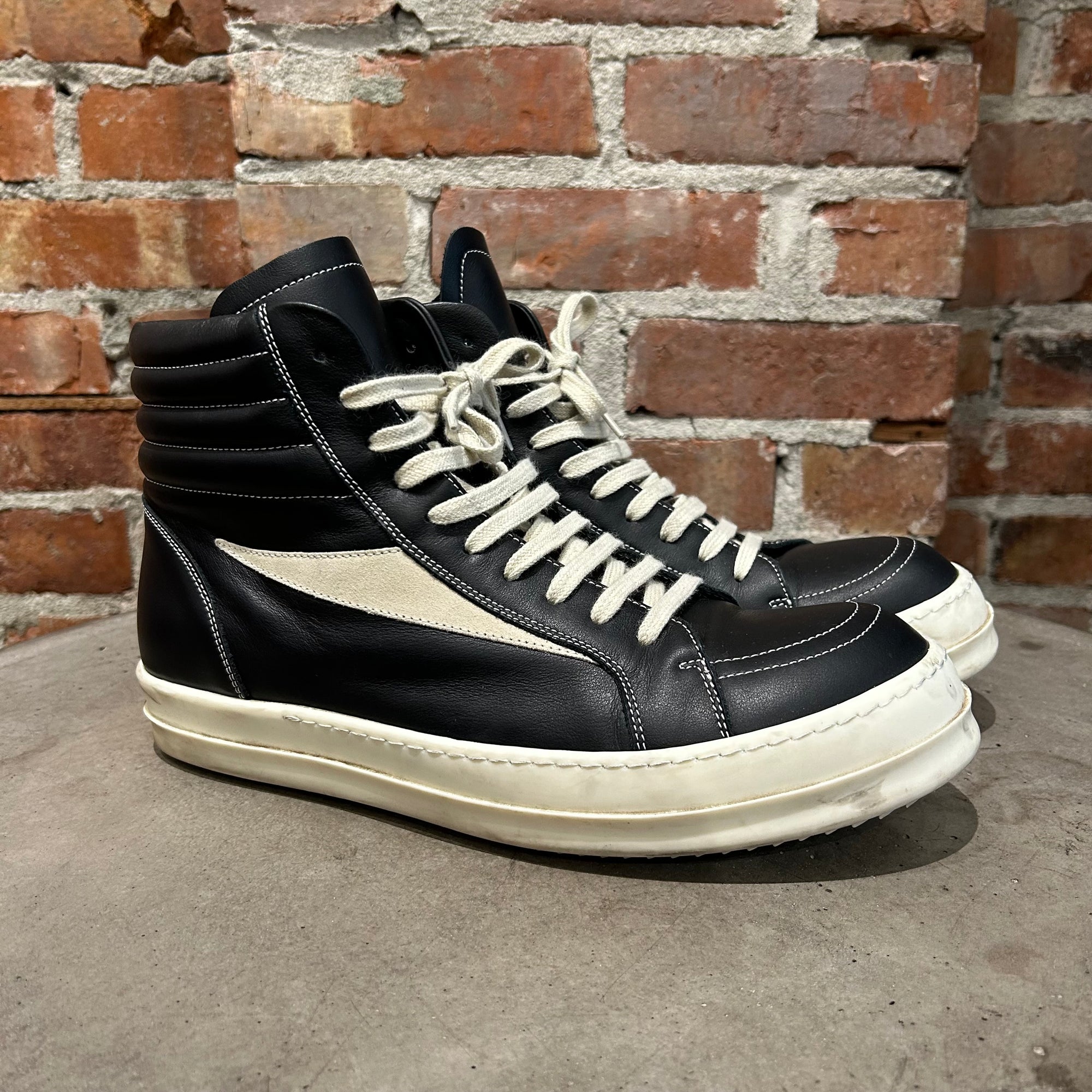 RICK OWENS MAINLINE LEATHER VINTAGE HIGH SNEAKERS ‘BLACK’