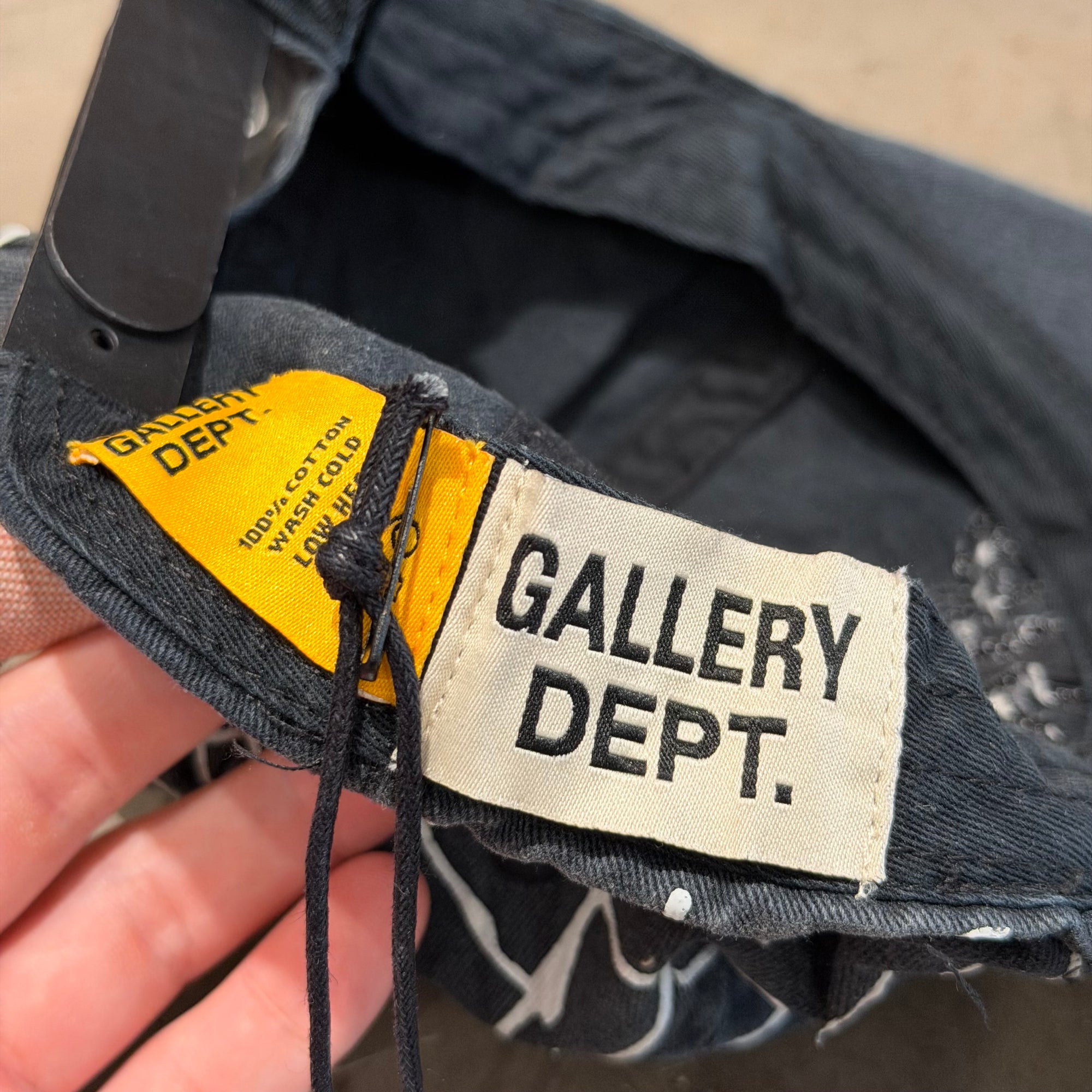 GALLERY DEPT. ART THAT KILLS PAINTER HAT ‘BLACK/WHITE’
