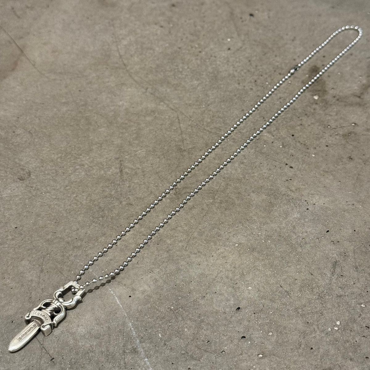 CHROME HEARTS 