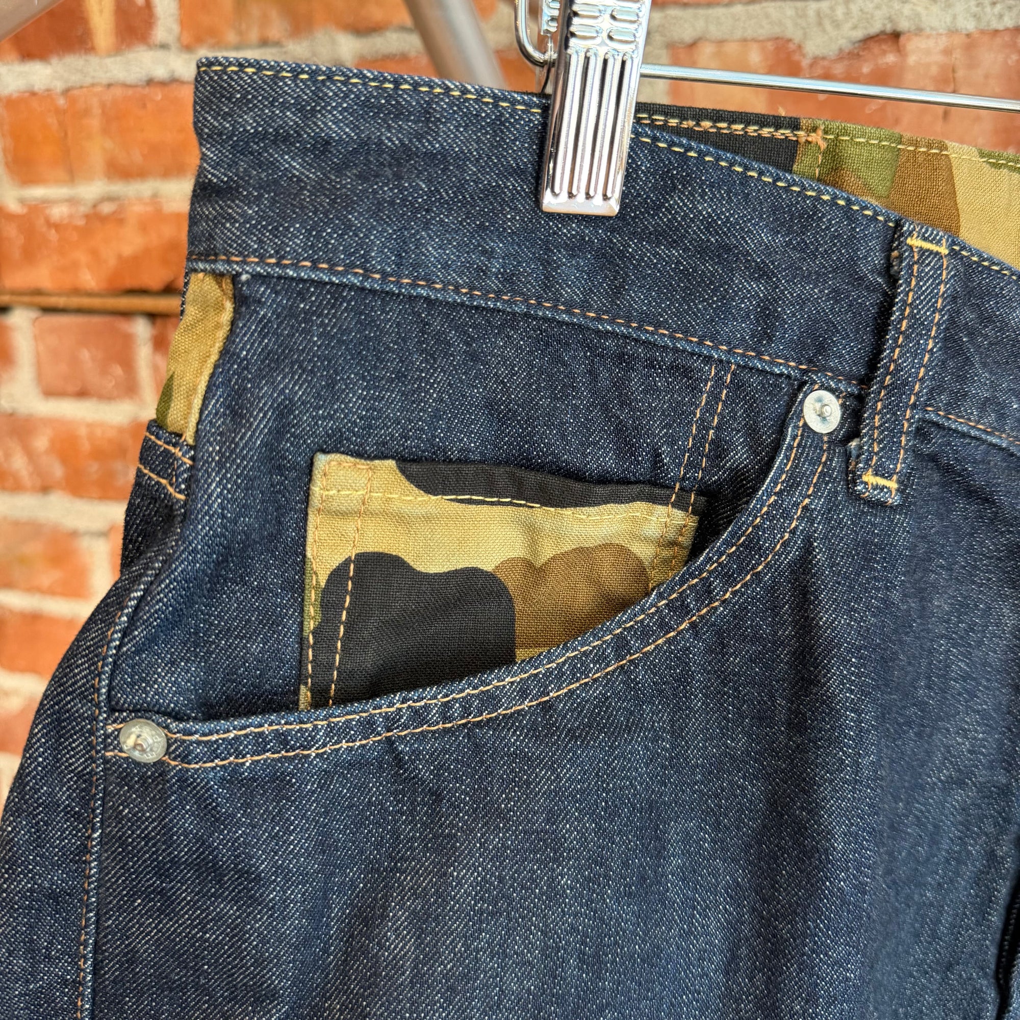 BAPE CAMO BACK DENIM SHORTS ‘DARK BLUE’