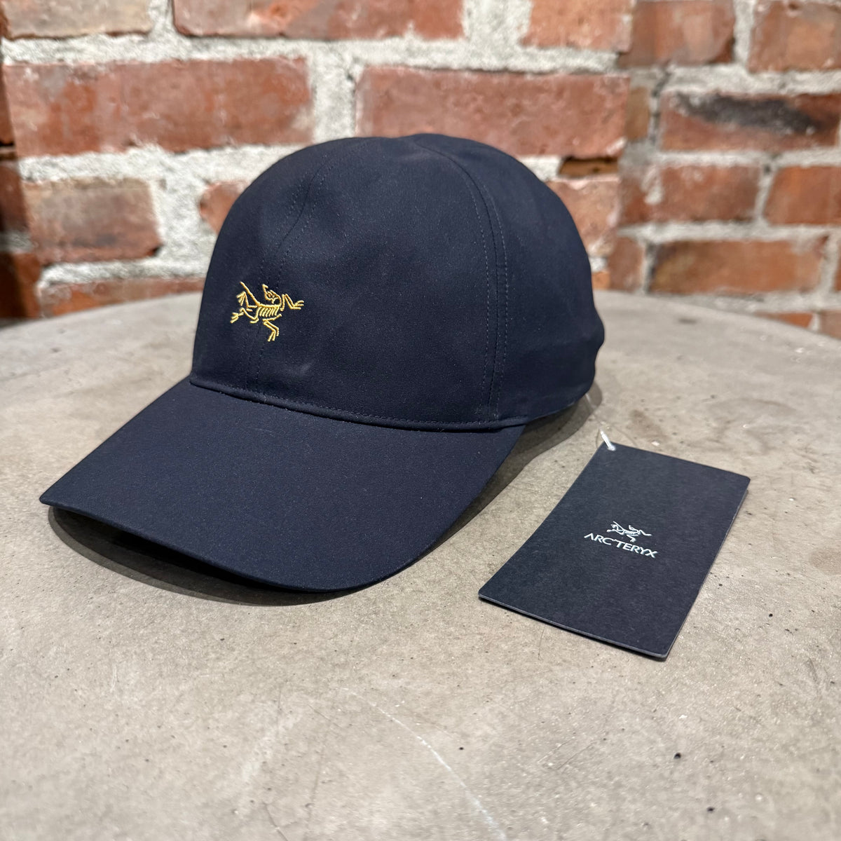 ACRTERYX 24K SMALL BIRD CAP ‘BLACK’