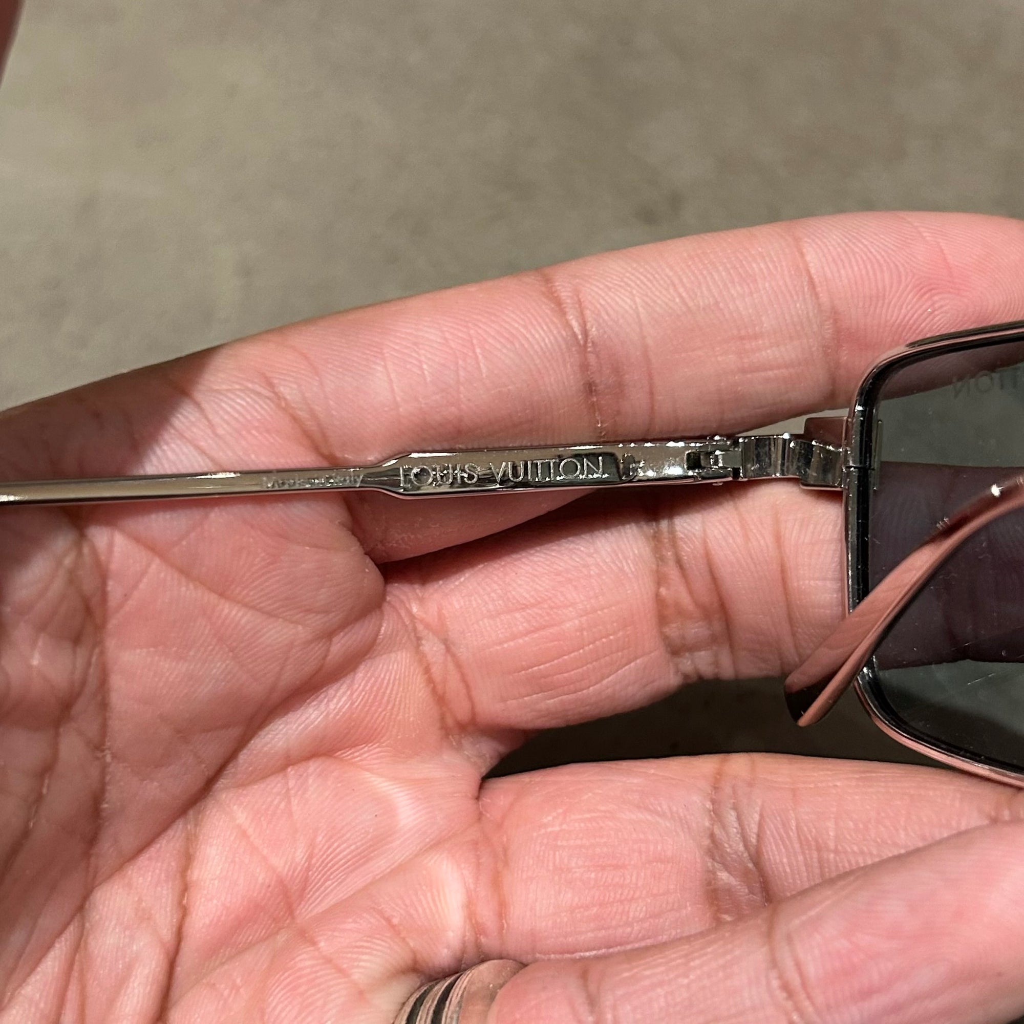 LOUIS VUITTON PURE SQUARE S00 SUNGLASSES ‘SILVER’