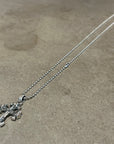 DEAL DESIGN GL CROSS SML NECKLACE ‘SILVER’