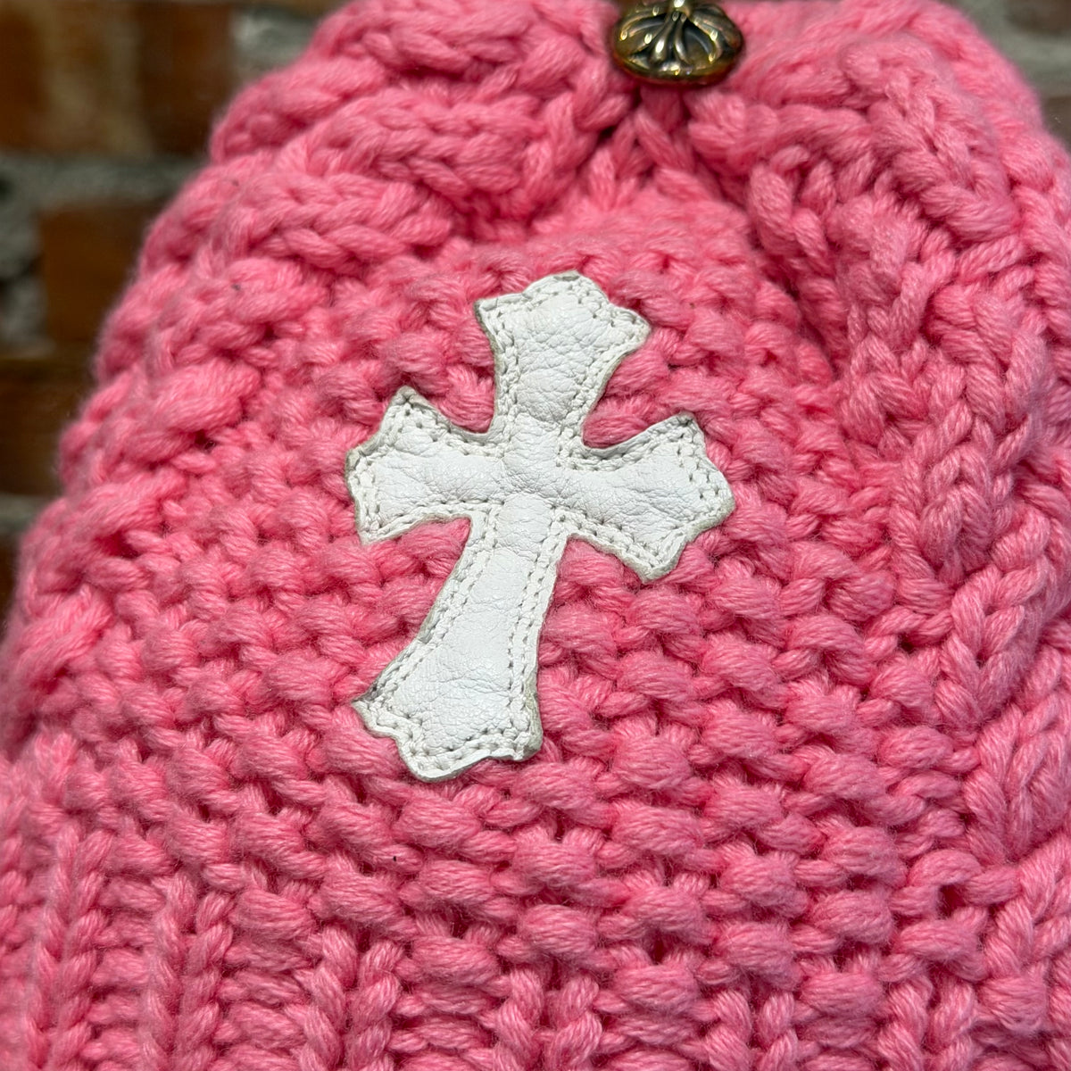 CHROME HEARTS CASHMERE CROSS PATCH BEANIE ‘PINK’