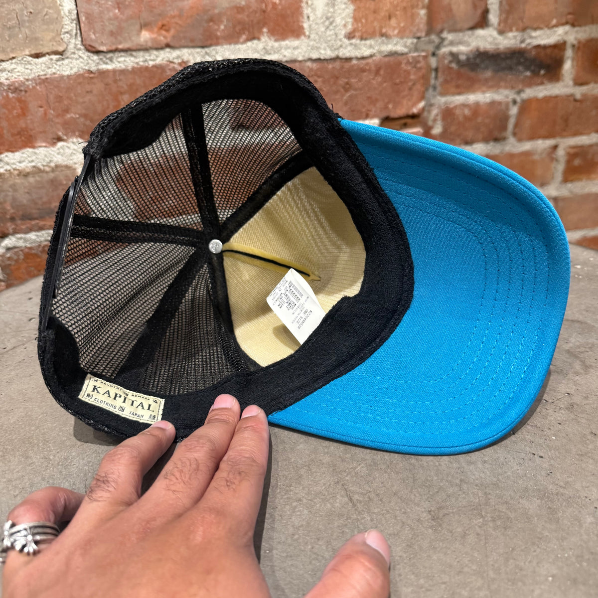 KAPITAL DENIM MEN LOVES CATS TRUCKER HAT ‘BLUE’