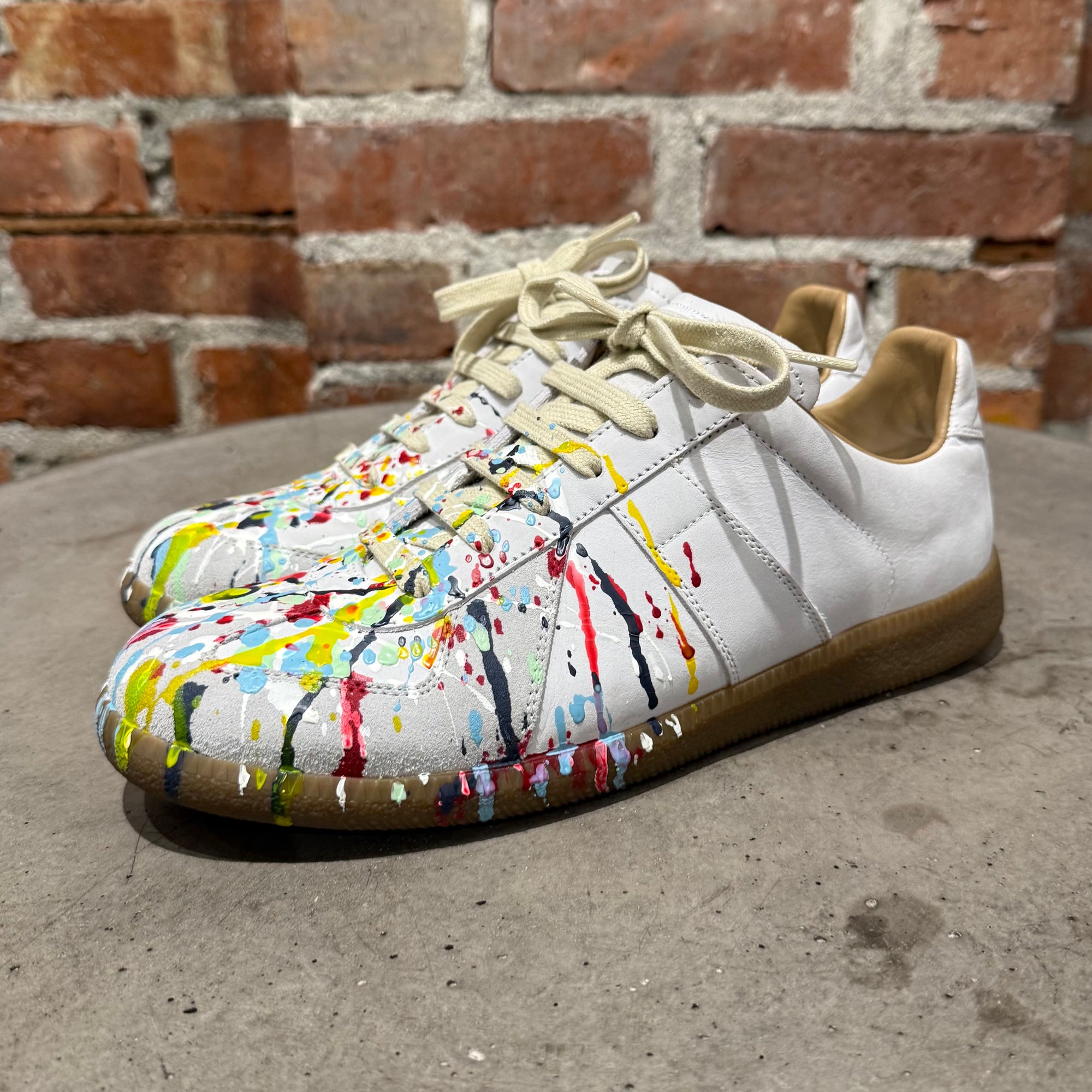 MAISON MARGIELA PAINT SPLATTER GATS ‘WHITE’ – Sadō Room