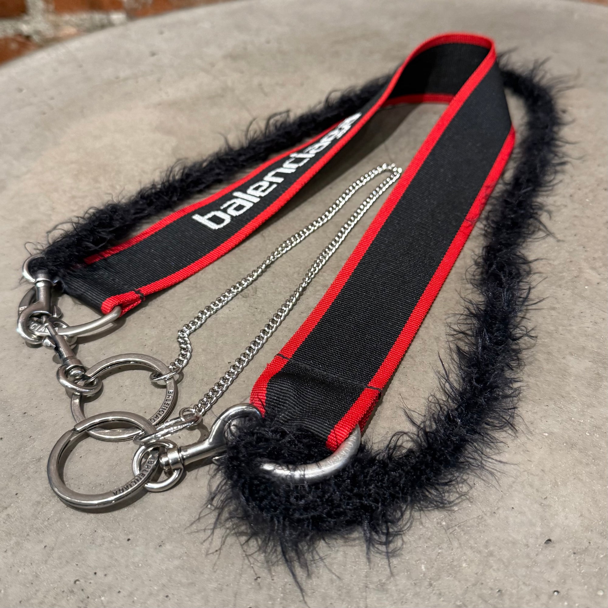 BALENCIAGA HYBRID CAMERA STRAP WALLET CHAIN ‘BLACK/RED’